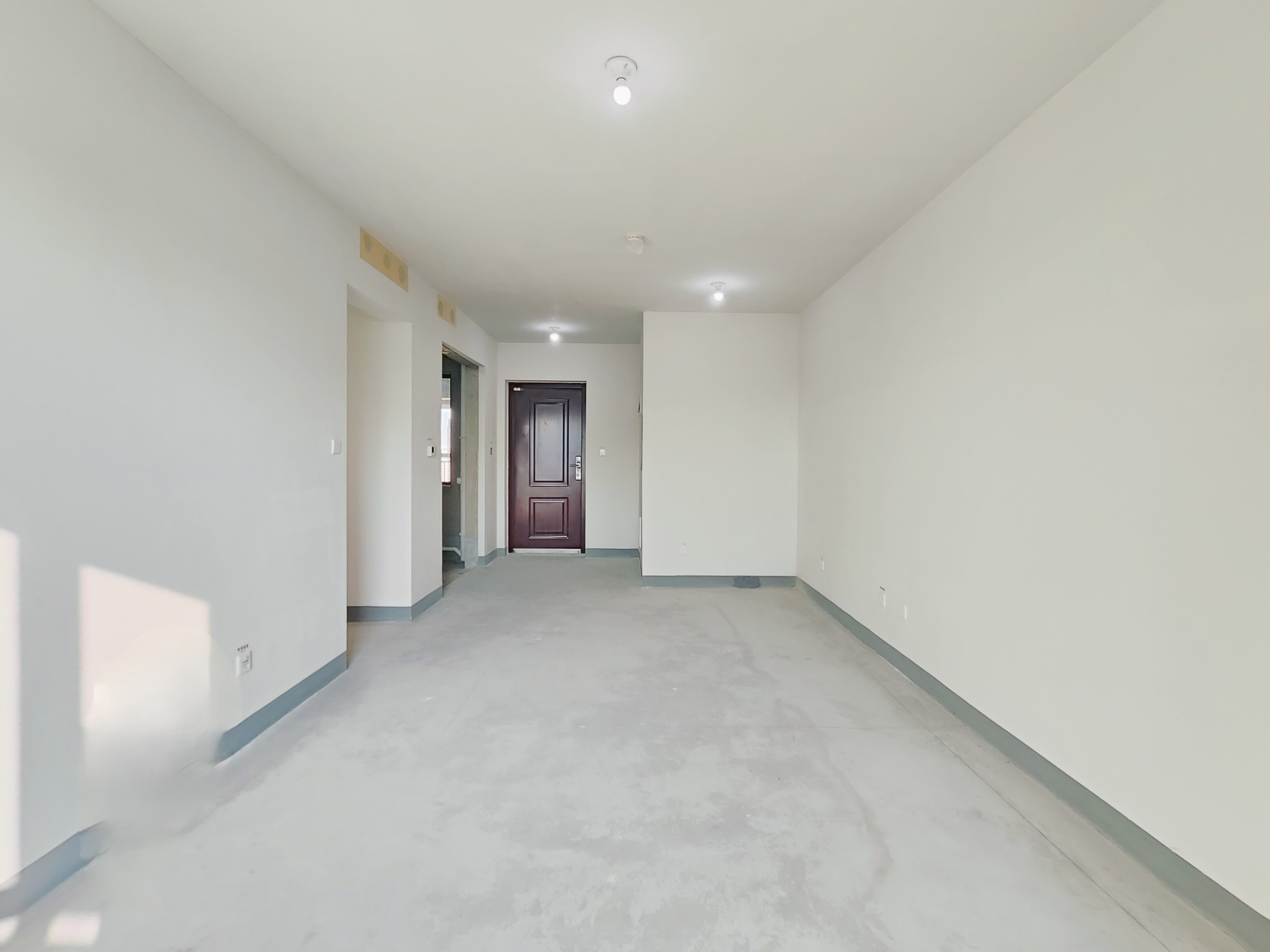  绿城明月风荷 南北