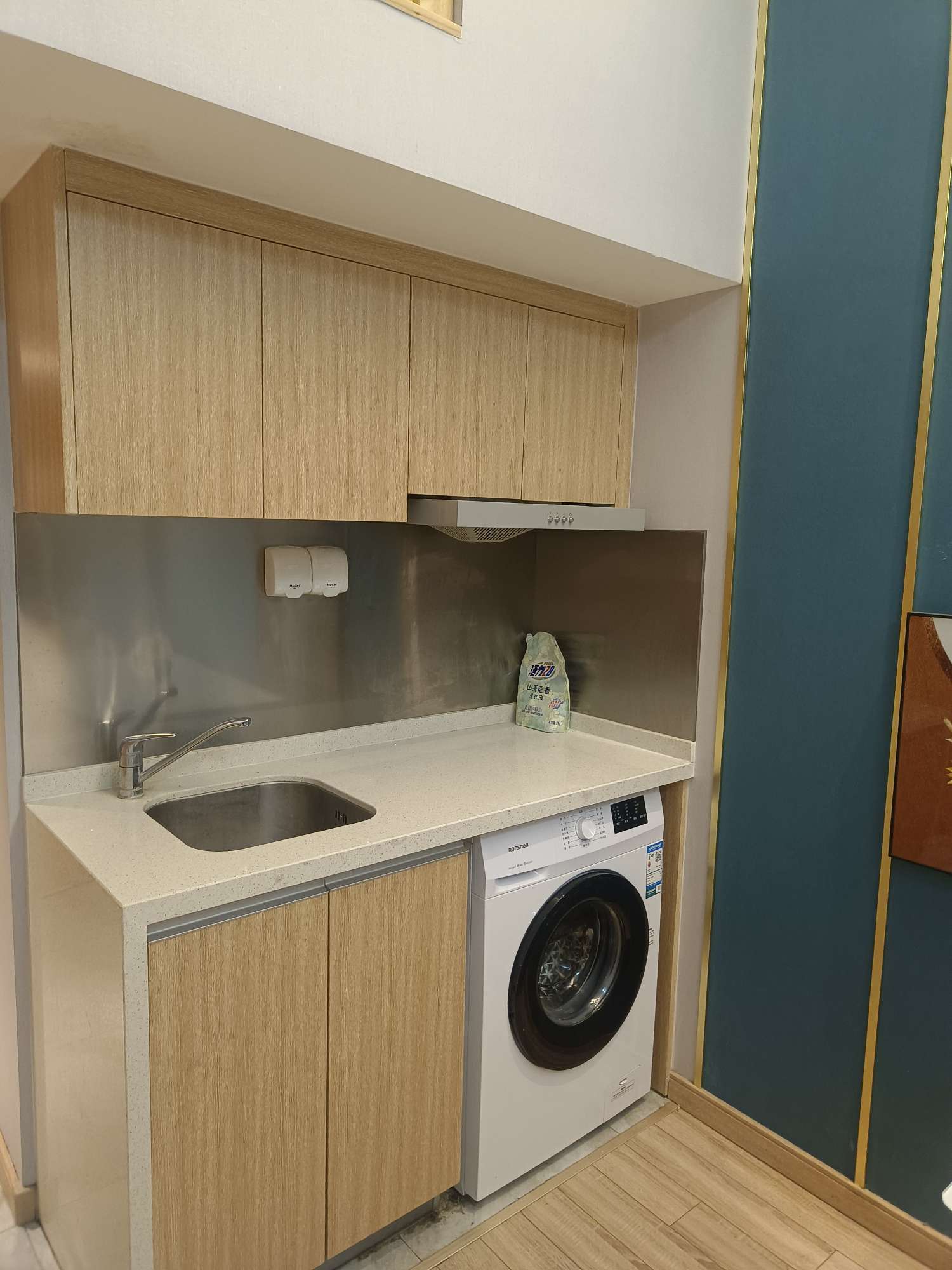 万科大都会万公馆