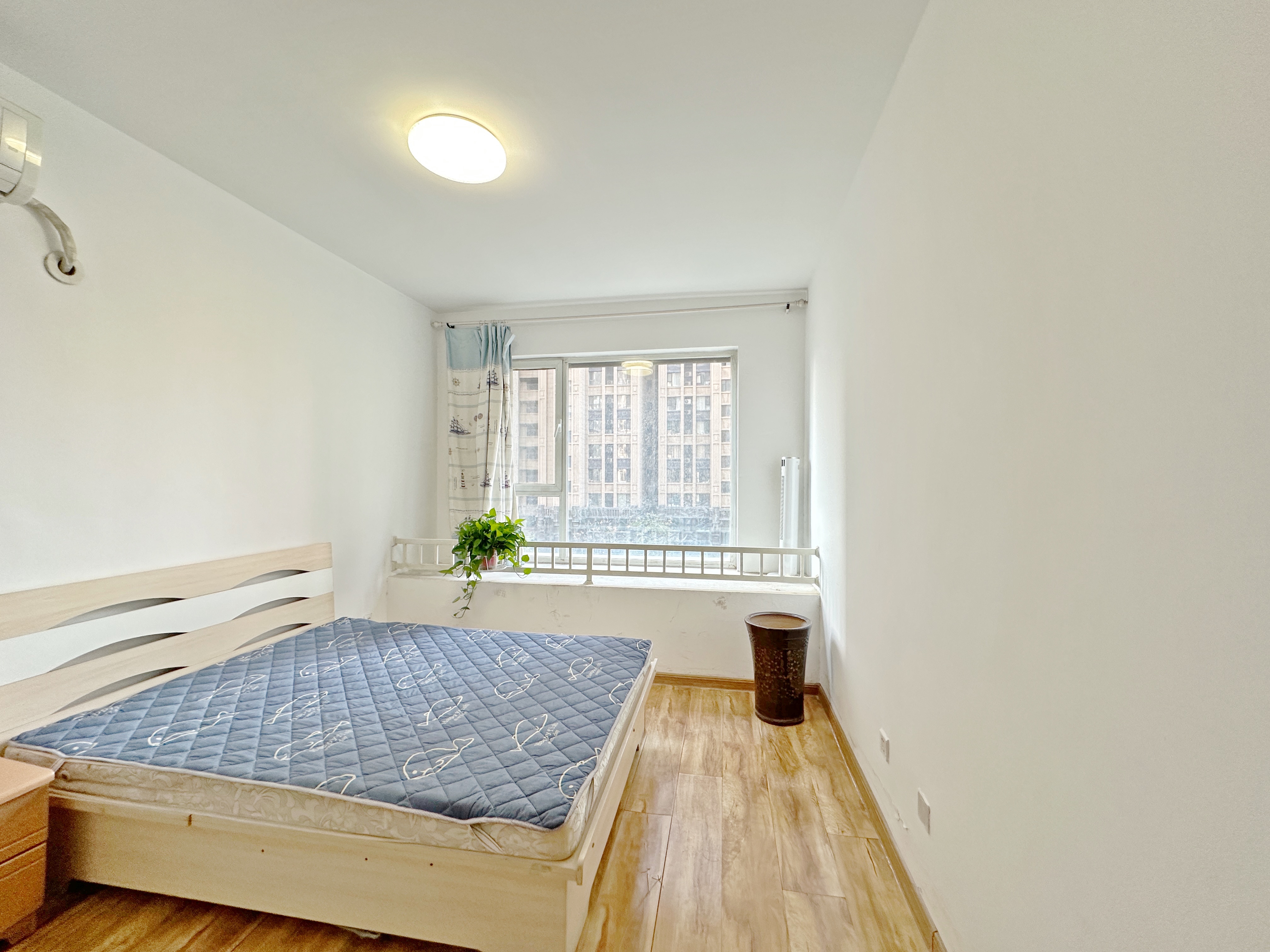 绿地新里卢浮公馆