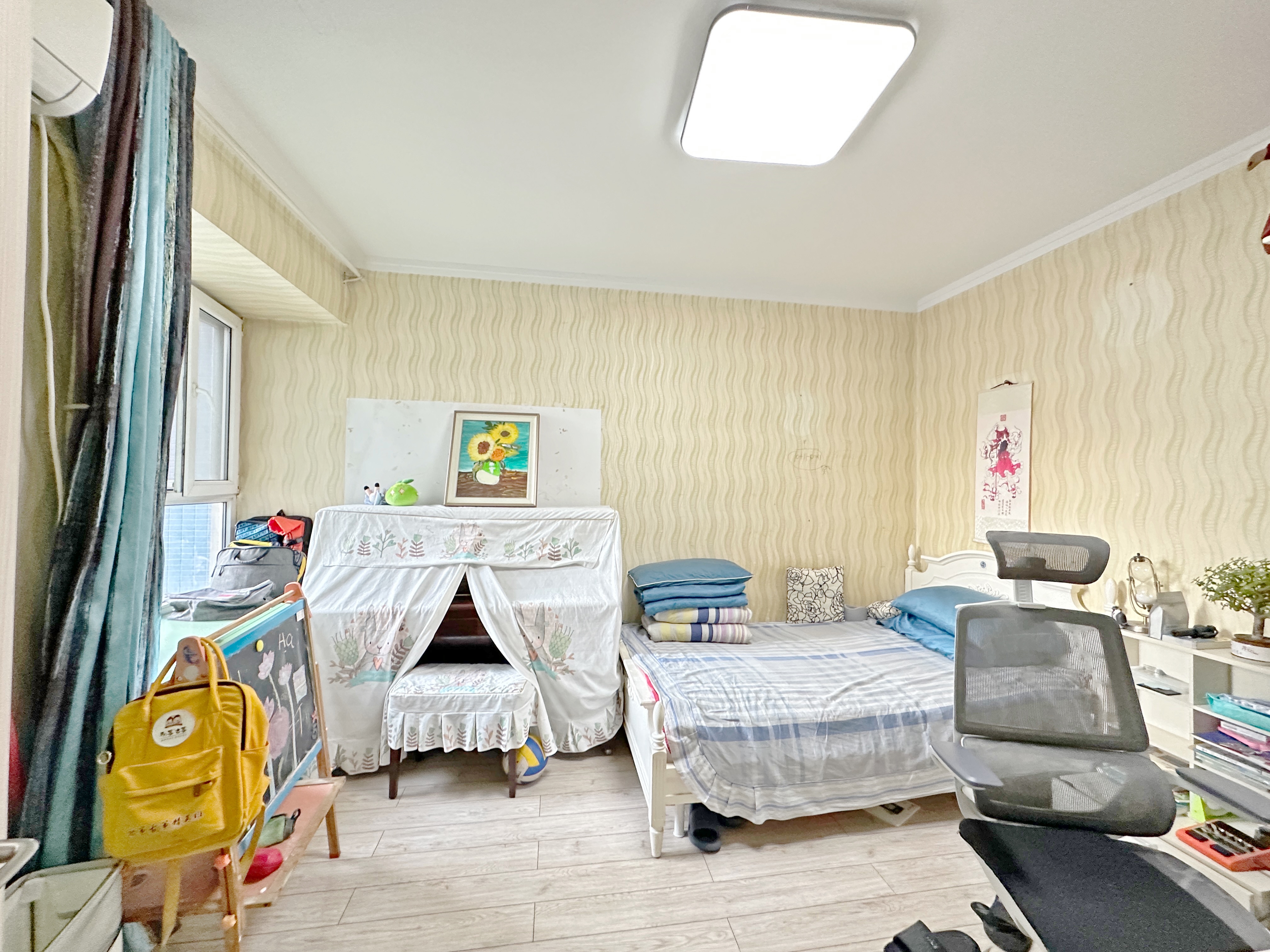 卧龙花园龙泰苑