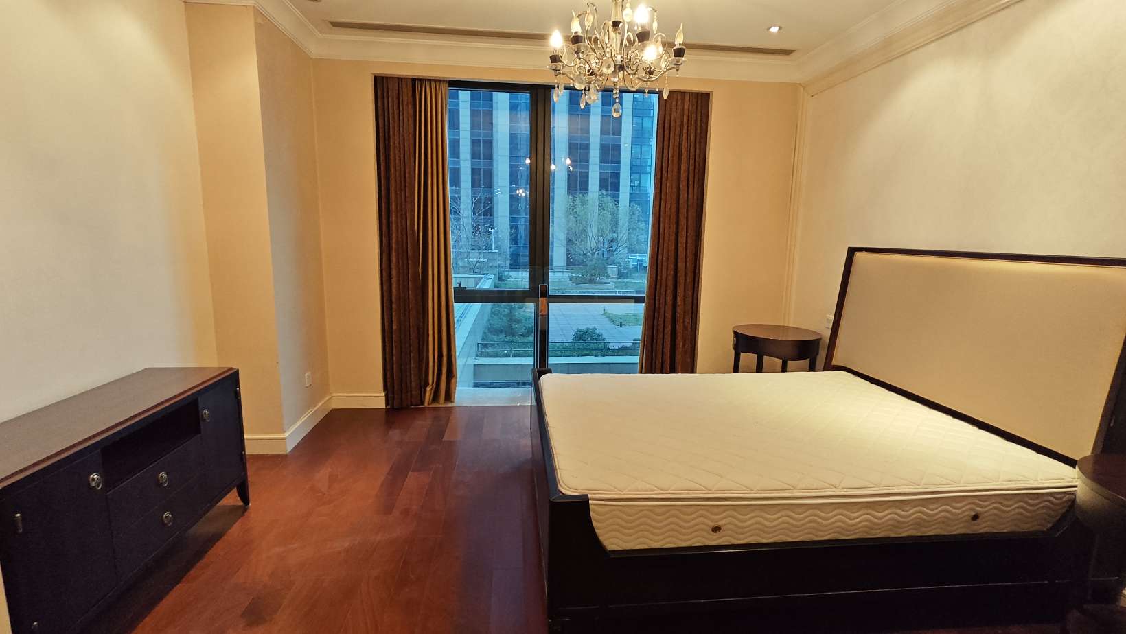 海尔绿城全运村玉兰公寓