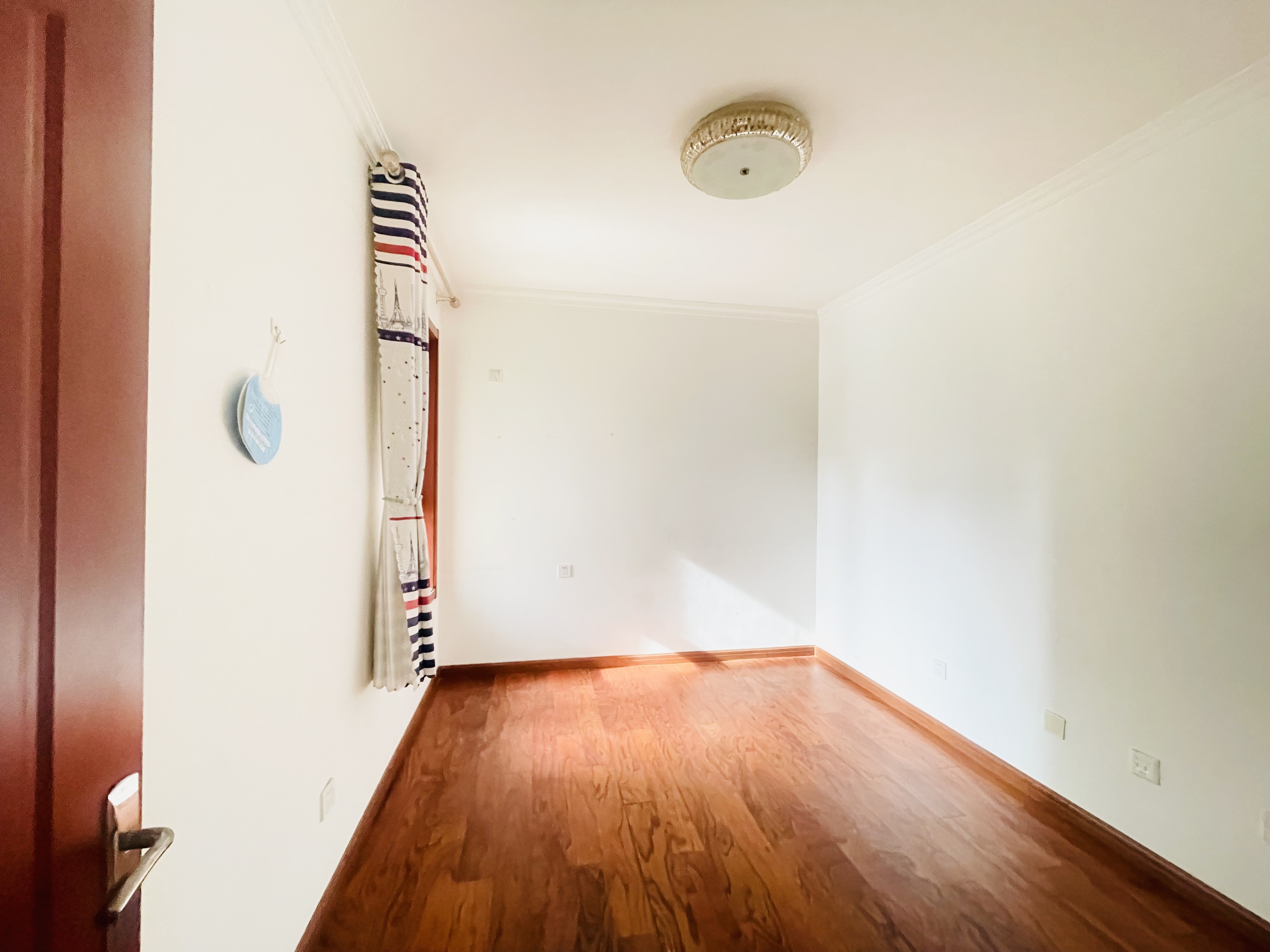 银丰唐郡荷花园