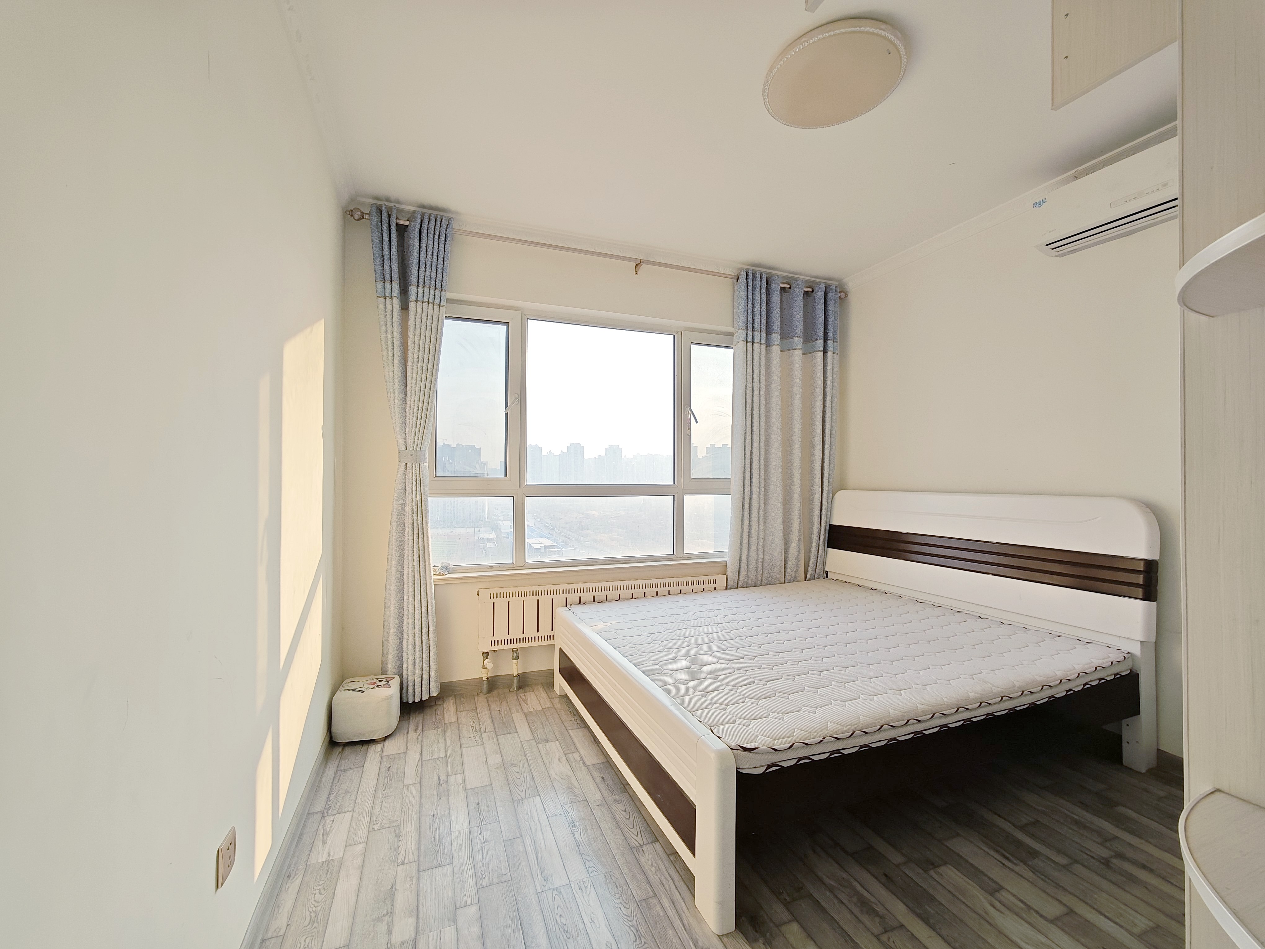 绿地新里香榭丽公馆