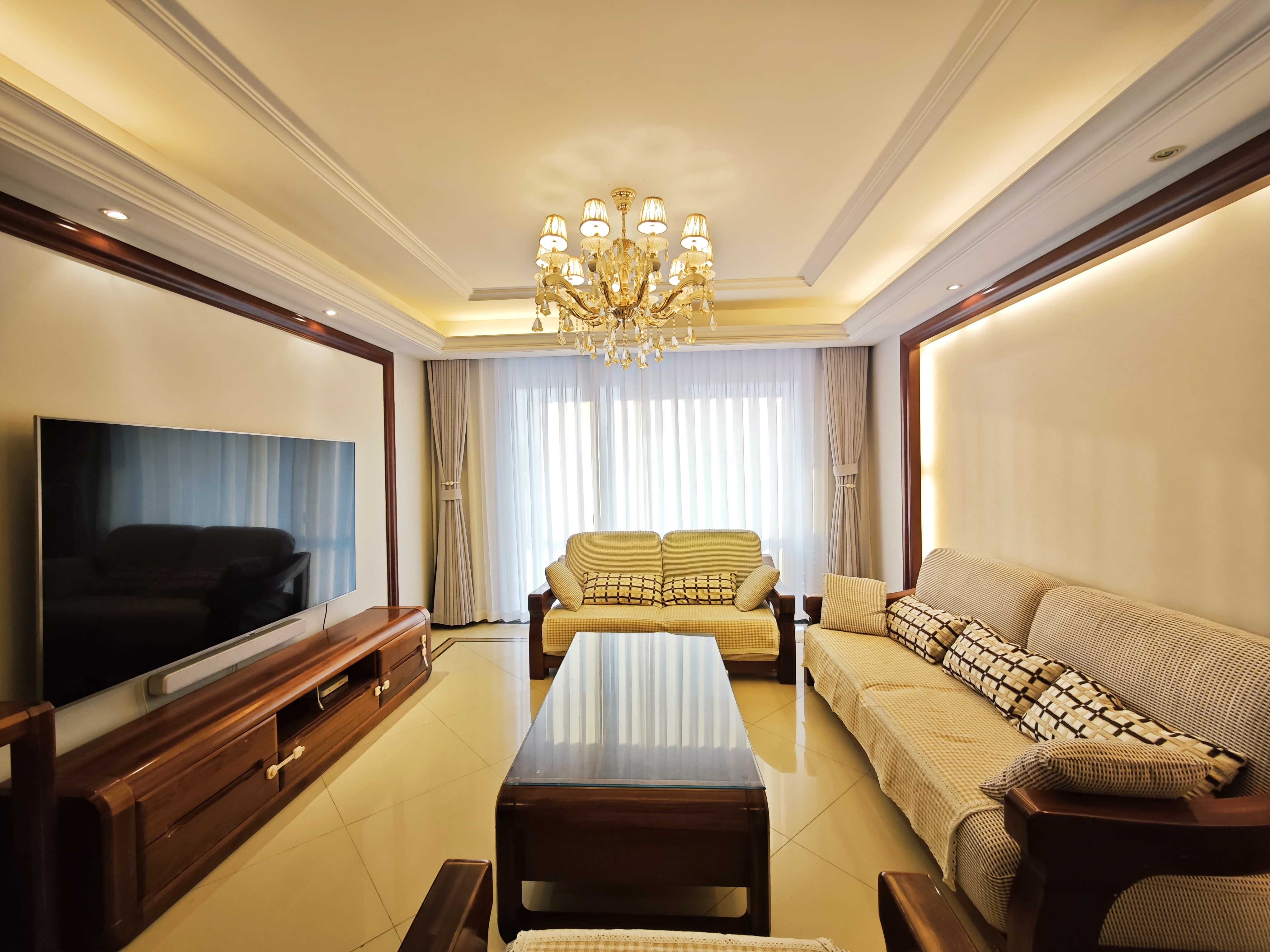  海尔绿城全运村锦兰园 南北