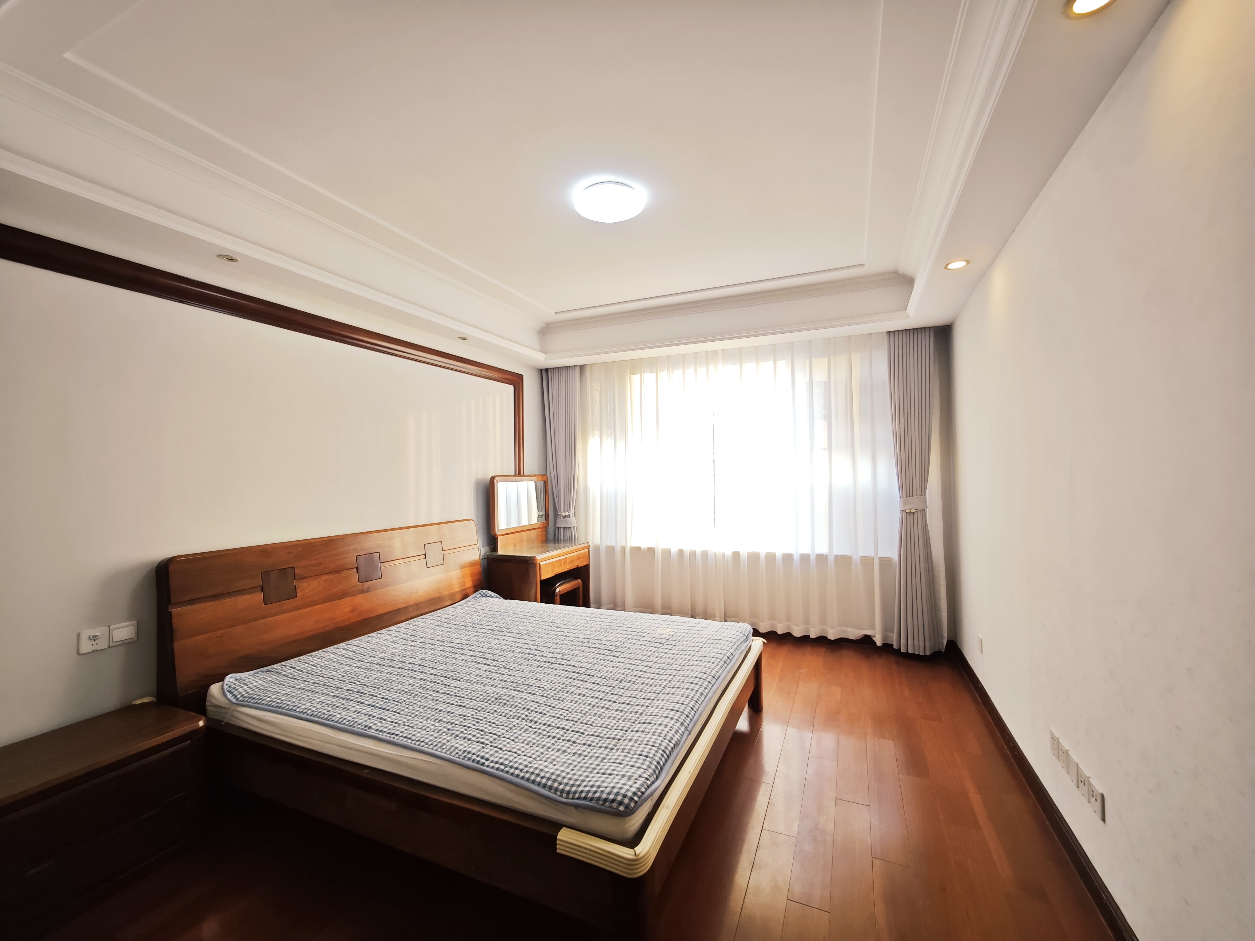 海尔绿城全运村锦兰园