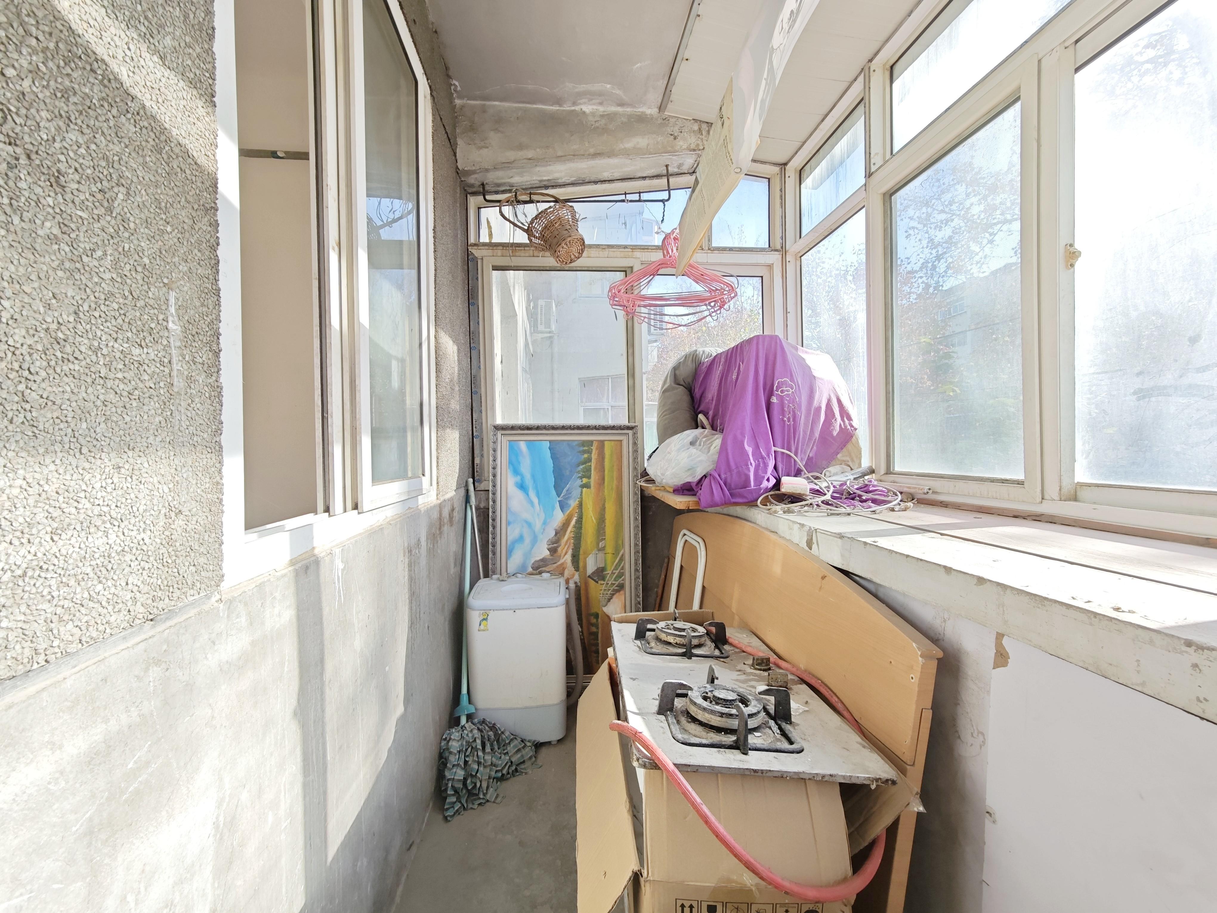 经三路301号