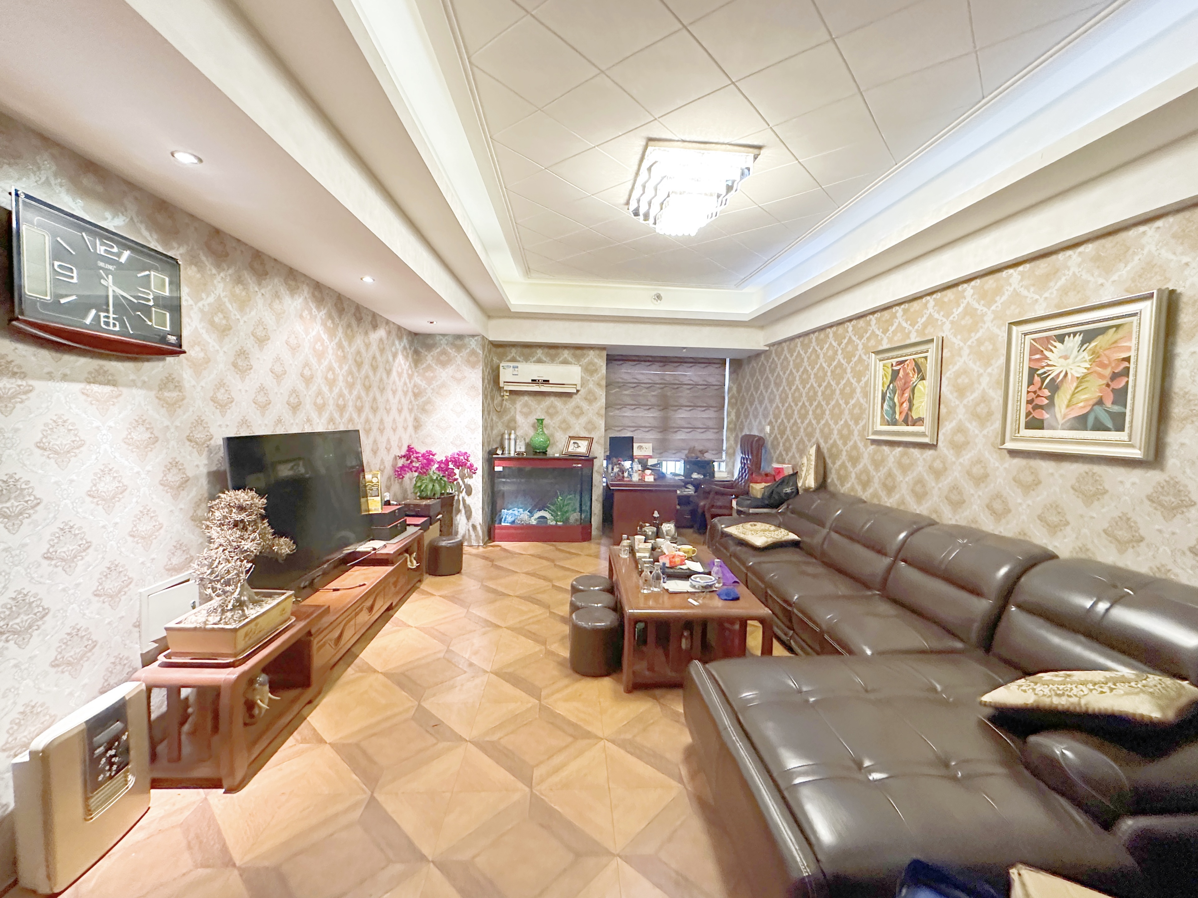 南益名泉春晓公寓