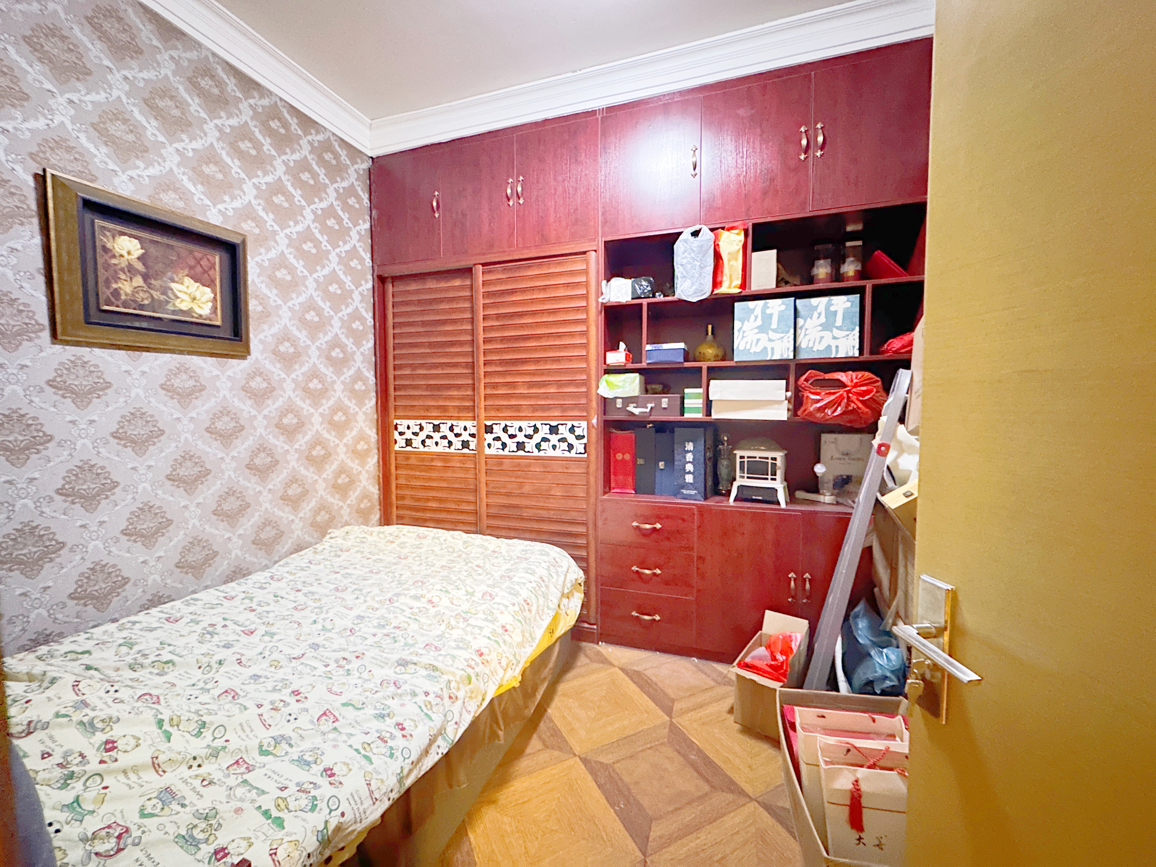 南益名泉春晓公寓