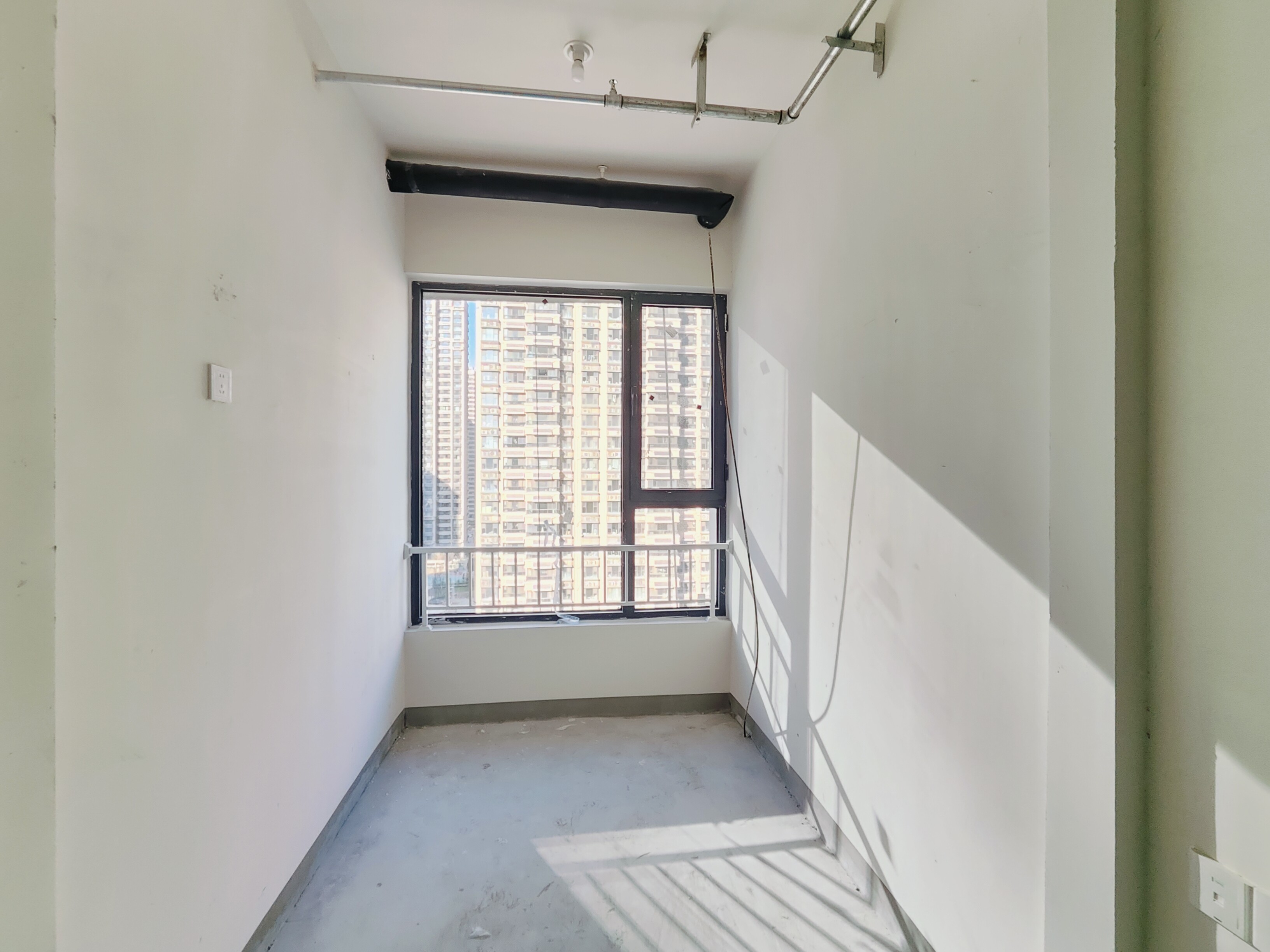 恒大滨河左岸公寓(临湖公馆花园)