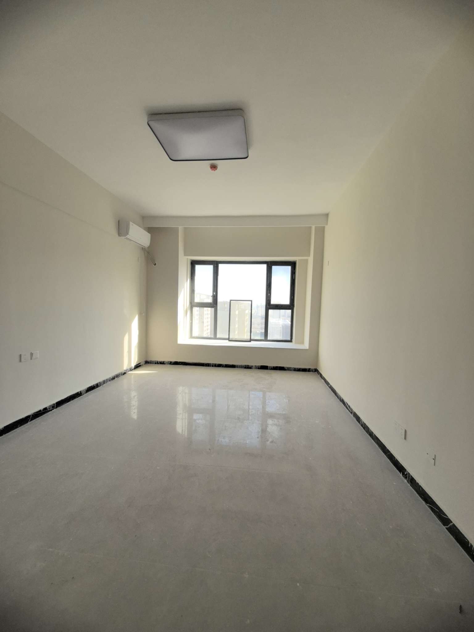 整租·中新国际东城和玺四区商住楼(20-21号)  南
