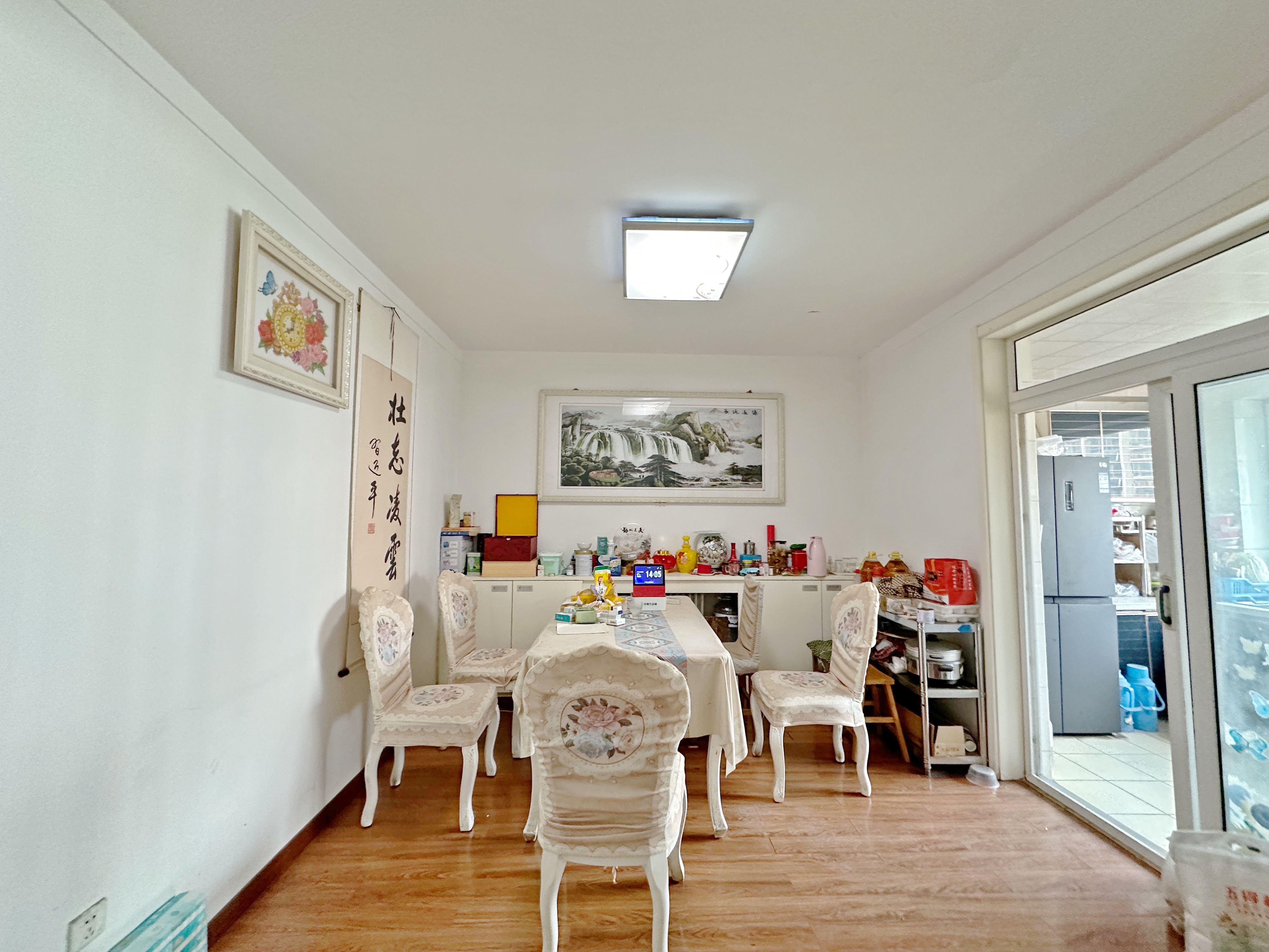 卧龙花园龙泰苑