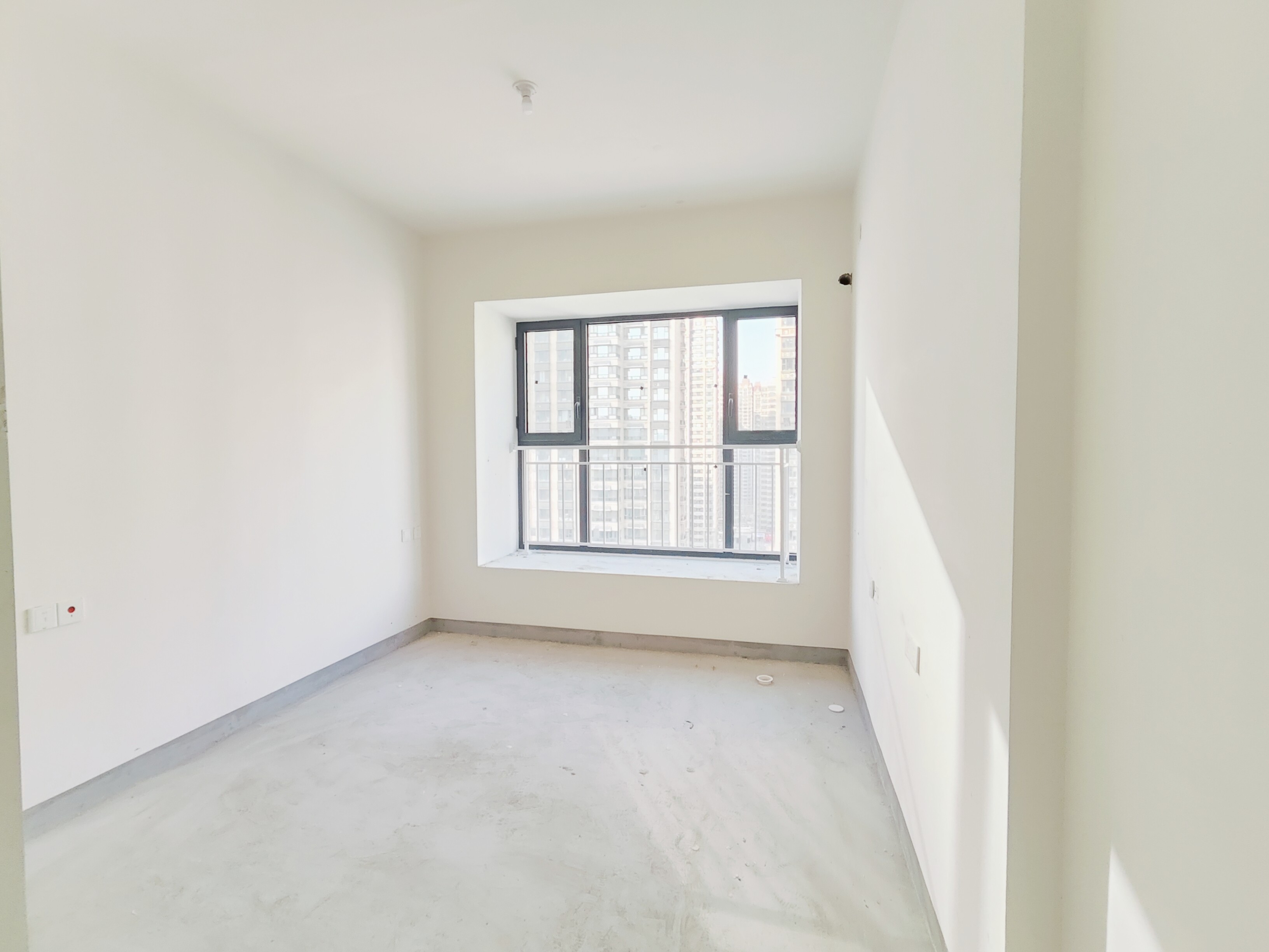 恒大滨河左岸公寓(临湖公馆花园)