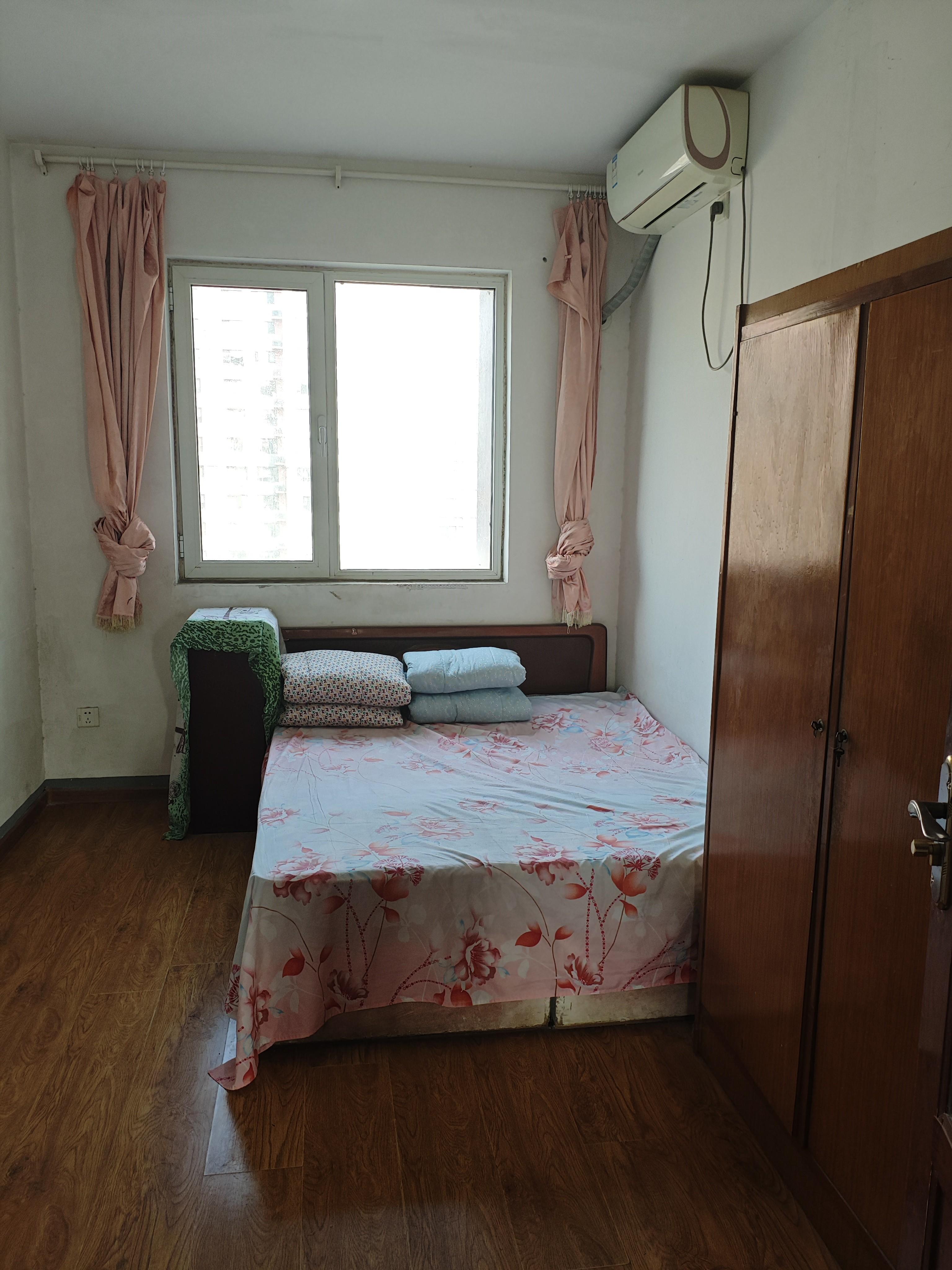 天鸿万象新天四区