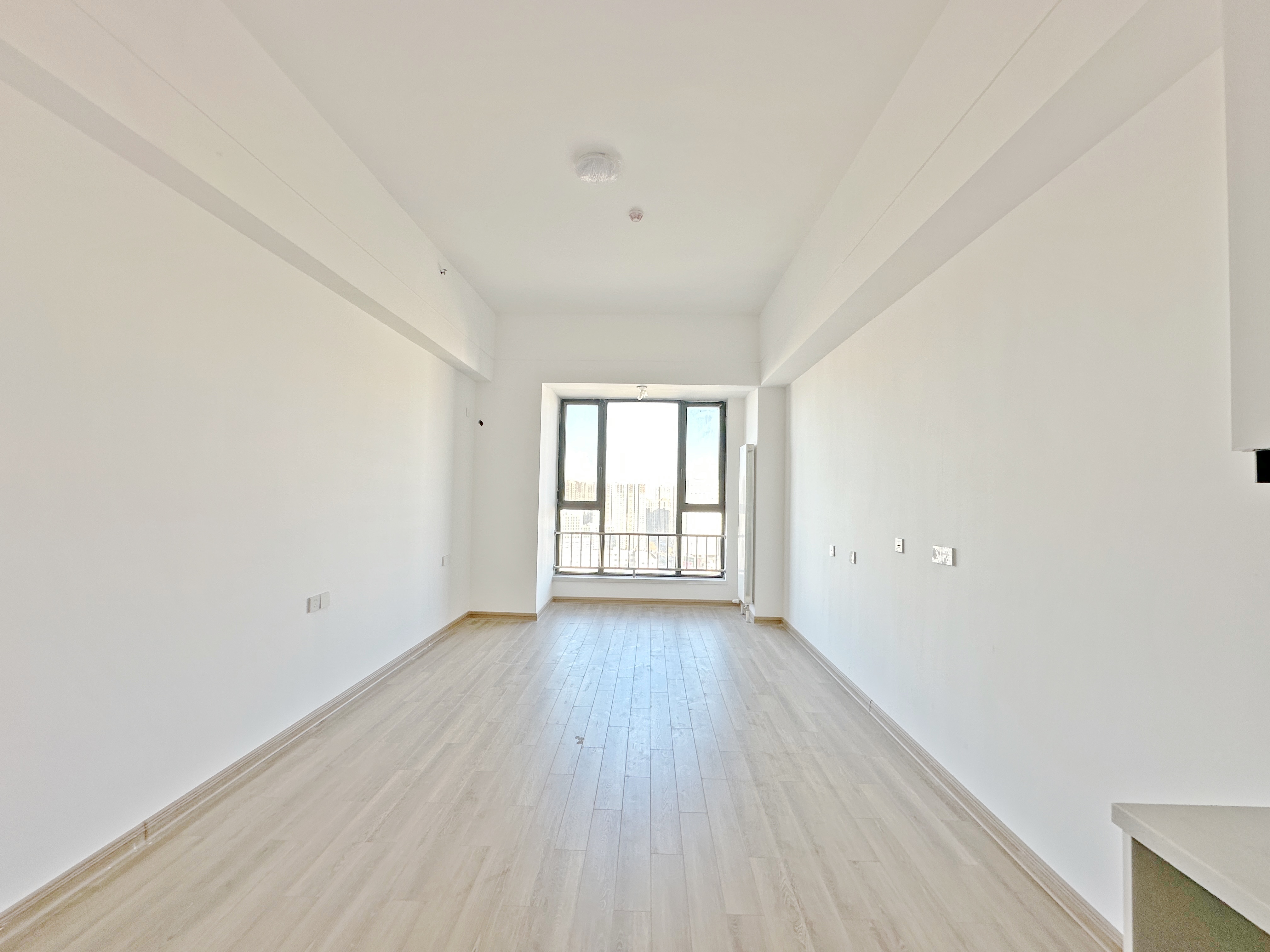  绿地卢浮云公馆 东