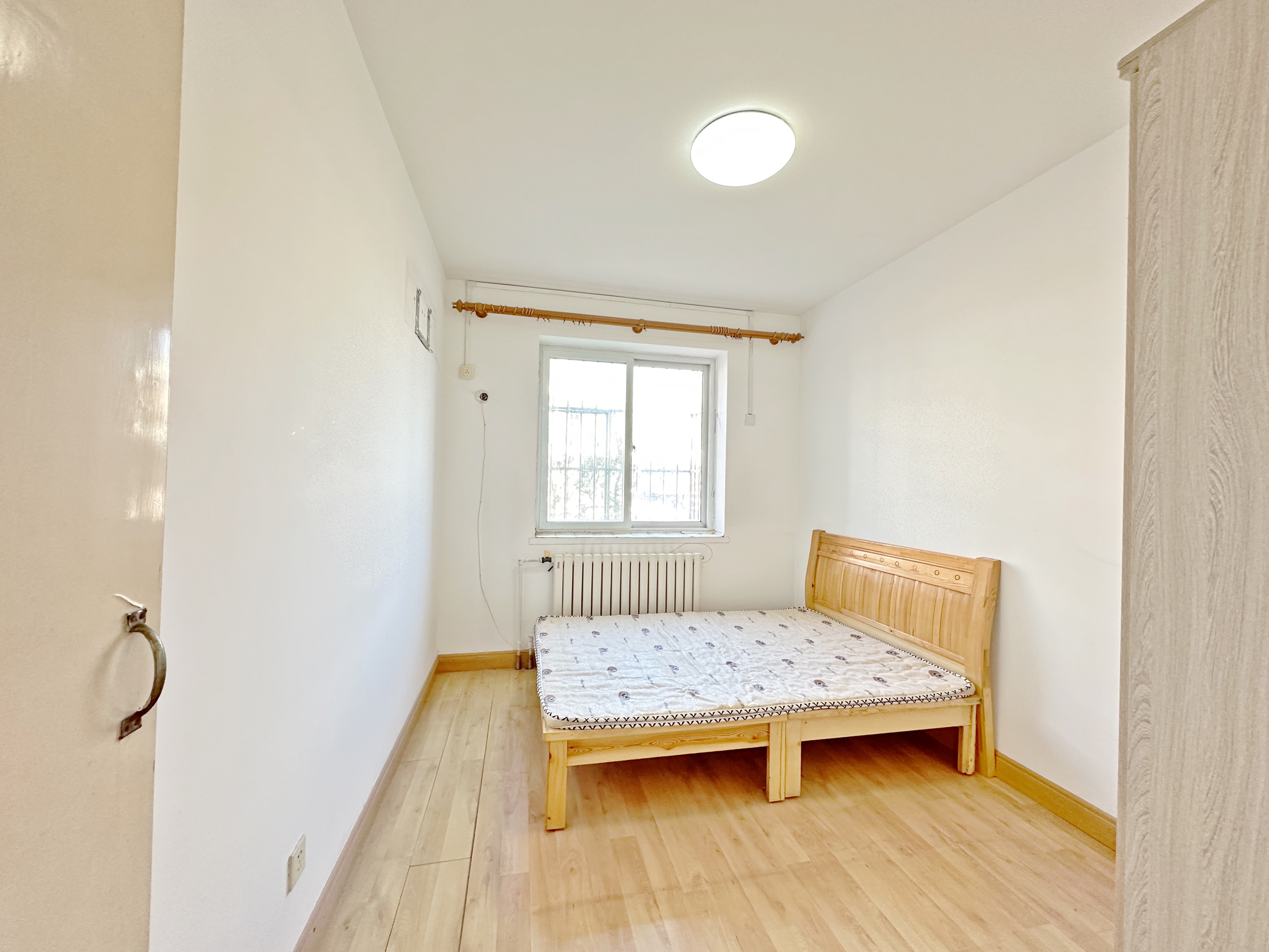 卧龙花园龙盛苑