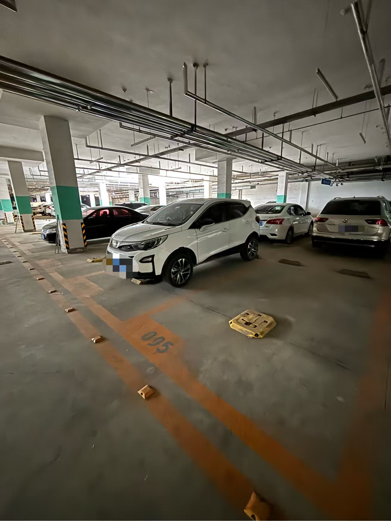  德裕家园车位  南