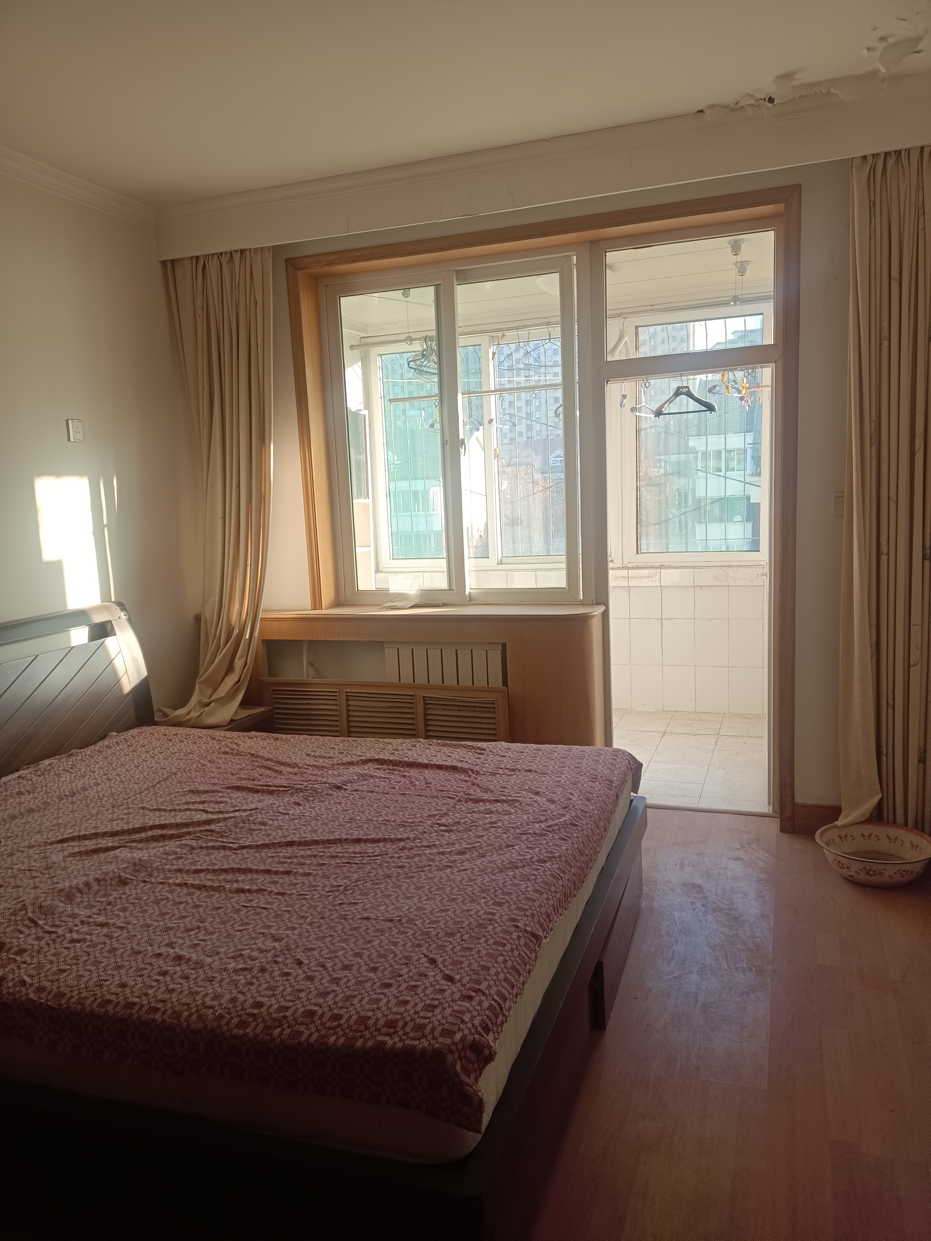 卧龙花园龙和苑