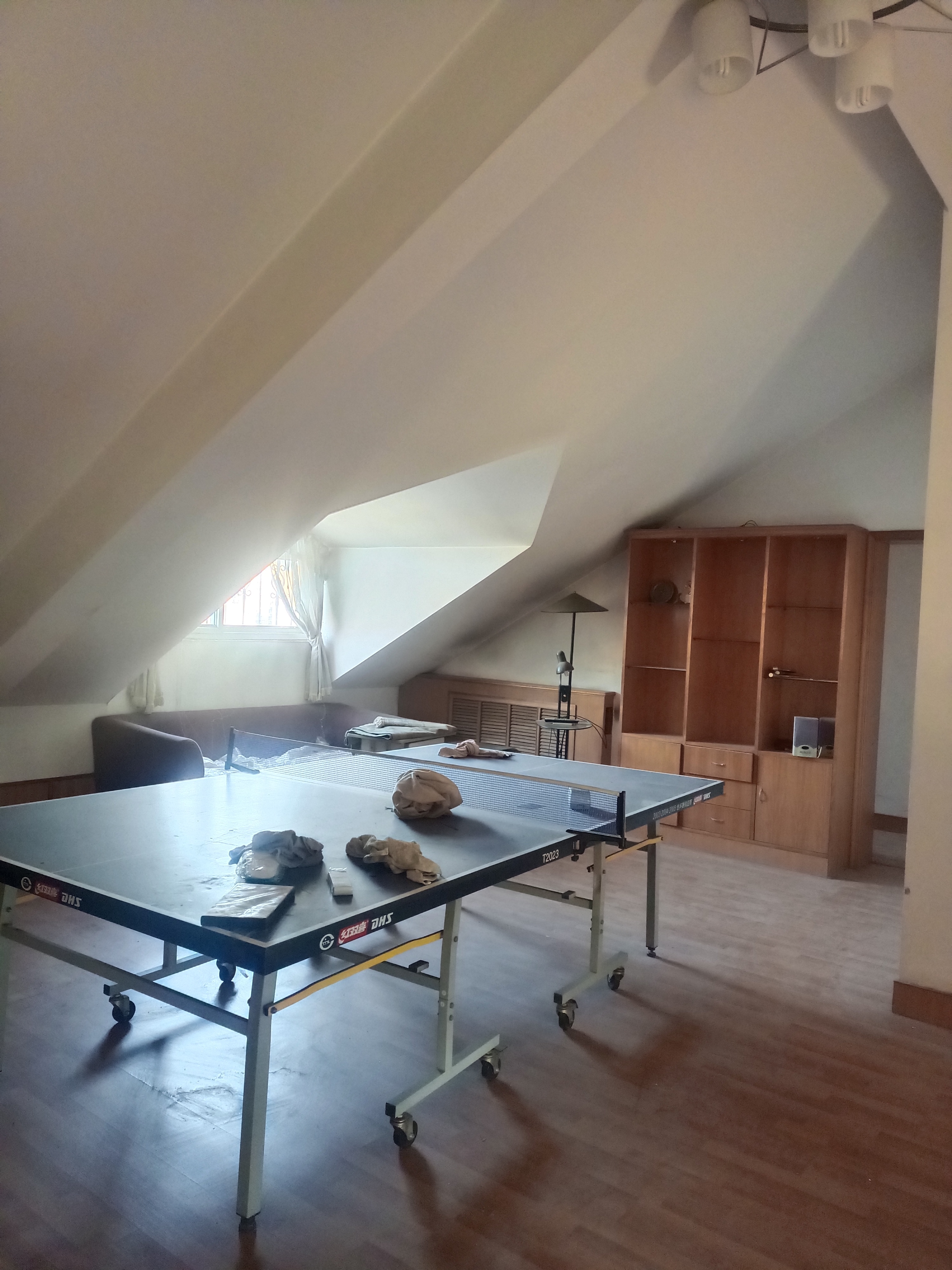 卧龙花园龙和苑