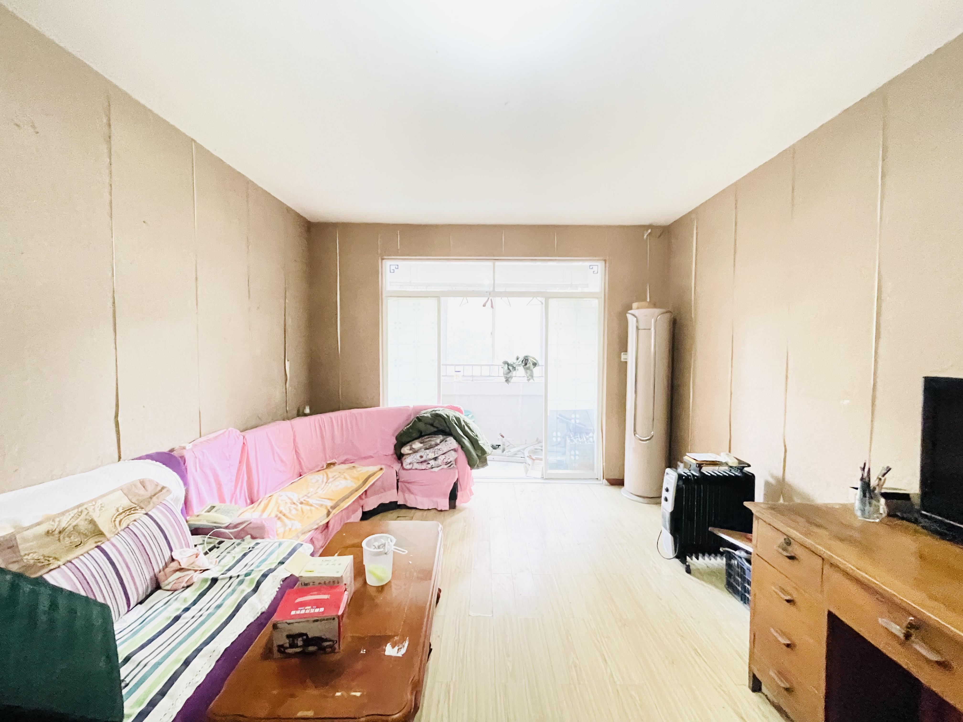 
                            钢城新苑东区 
