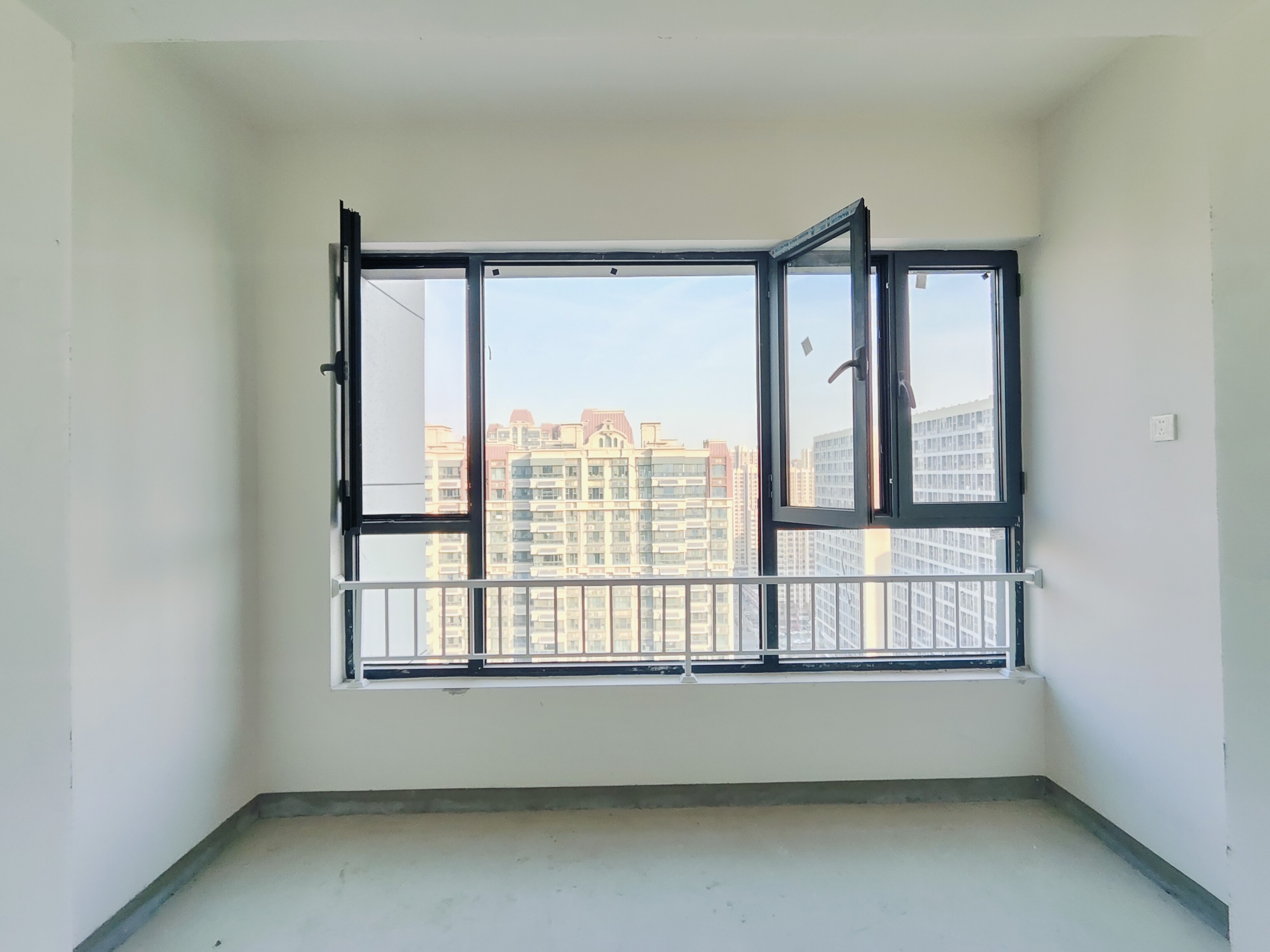 恒大滨河左岸公寓(临湖公馆花园)