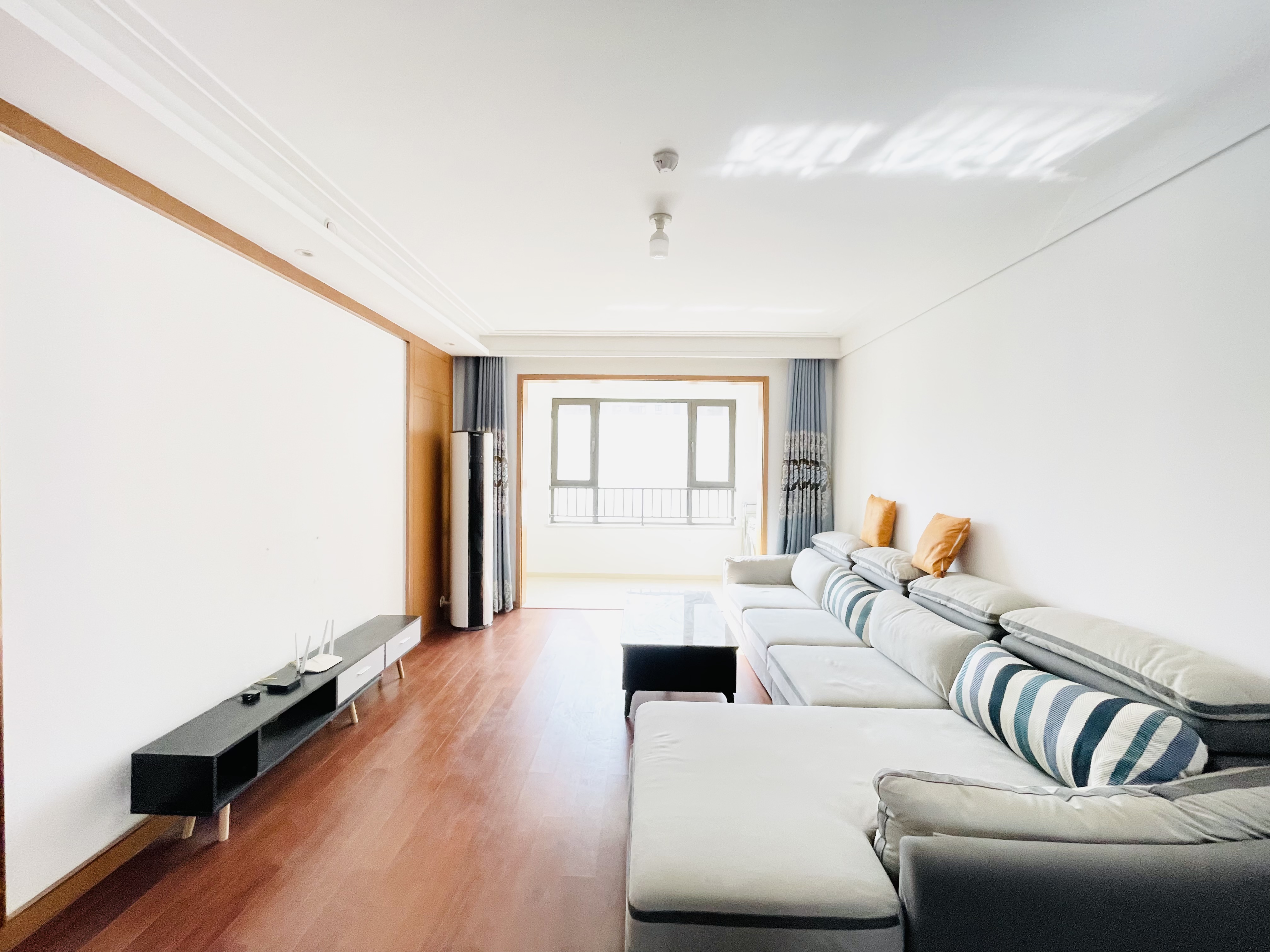  中新锦绣天地 南北