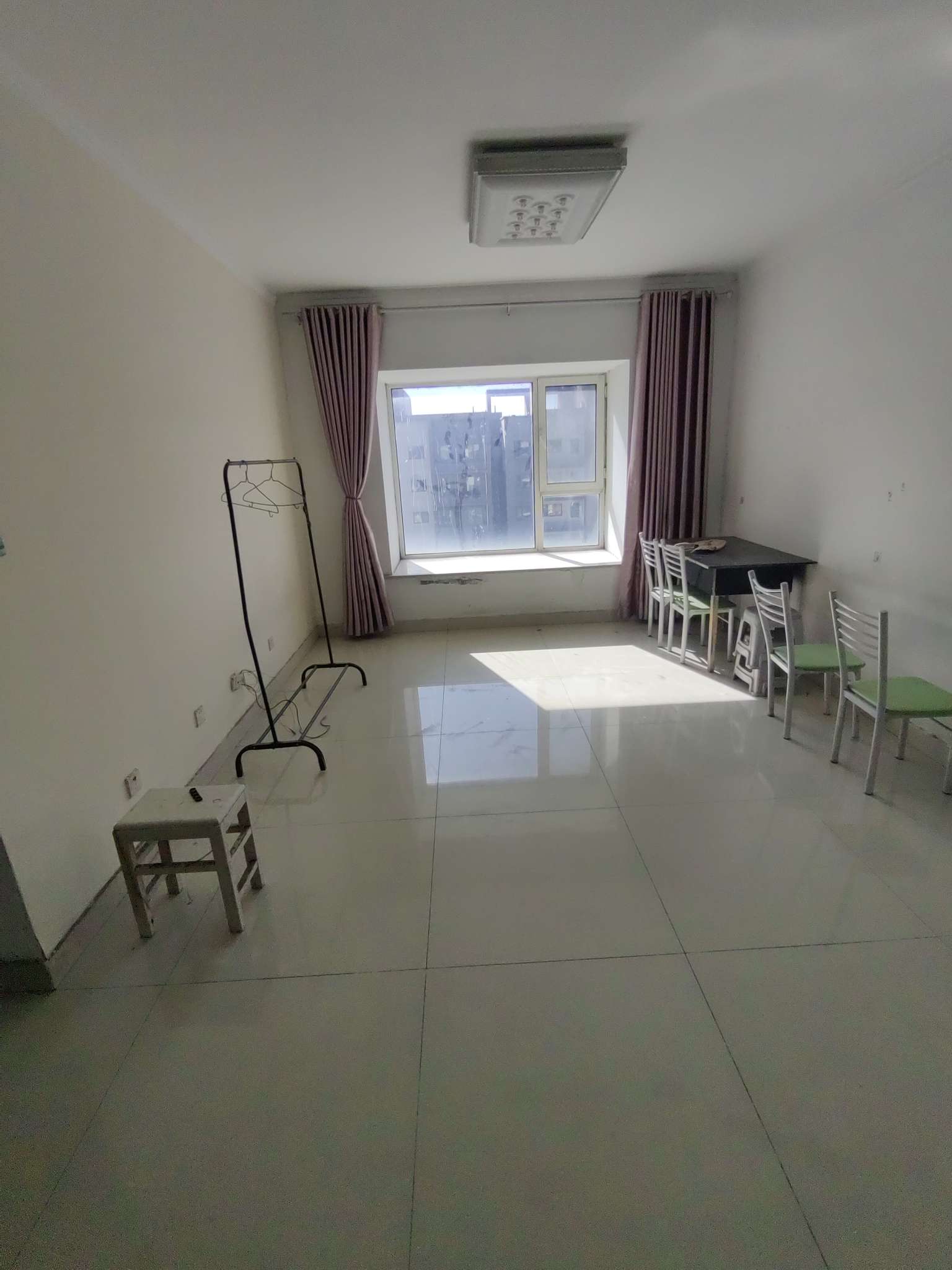 
							天鸿万象新天四区