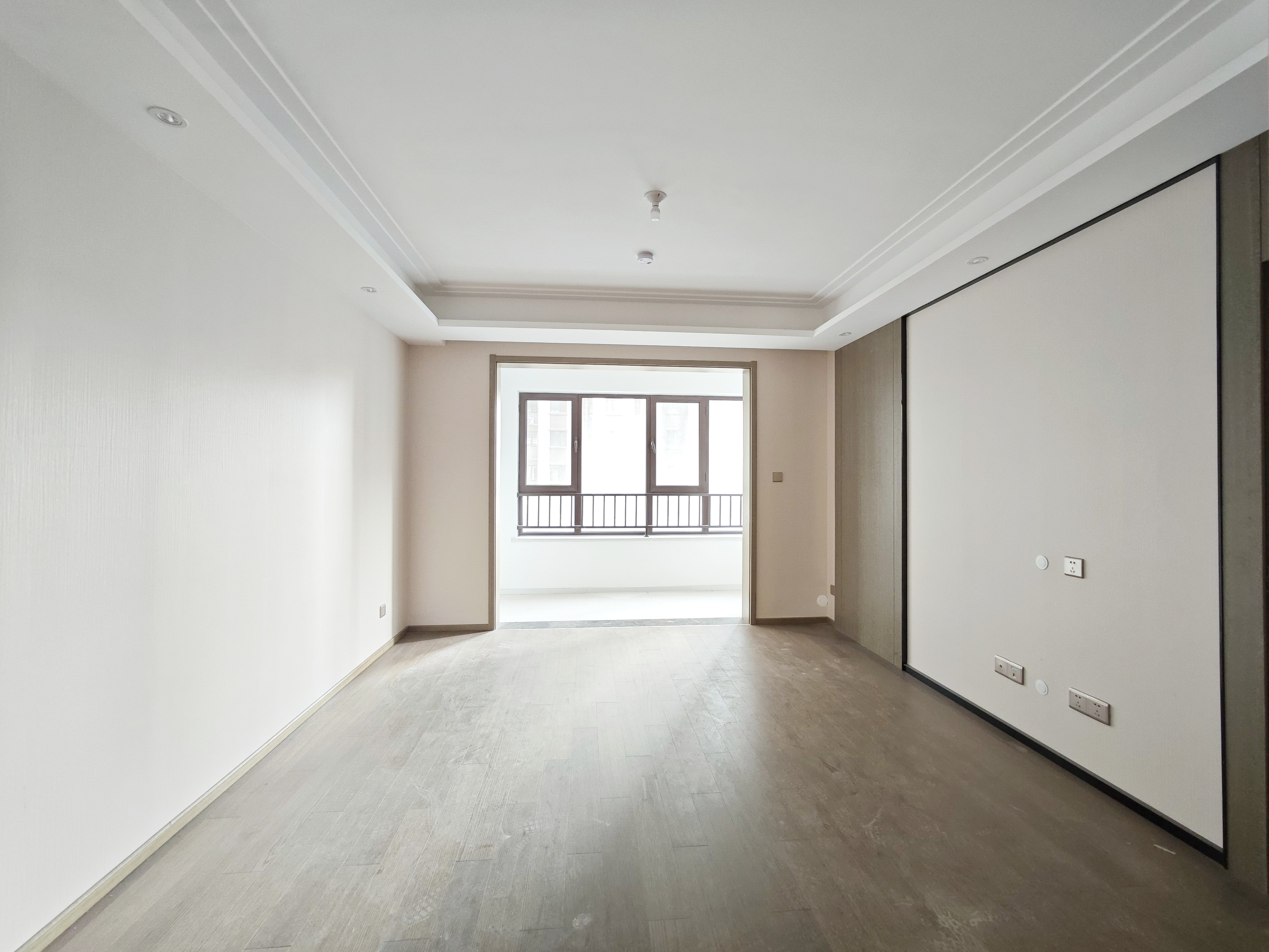  中建锦绣首府锦绣衡园  南北