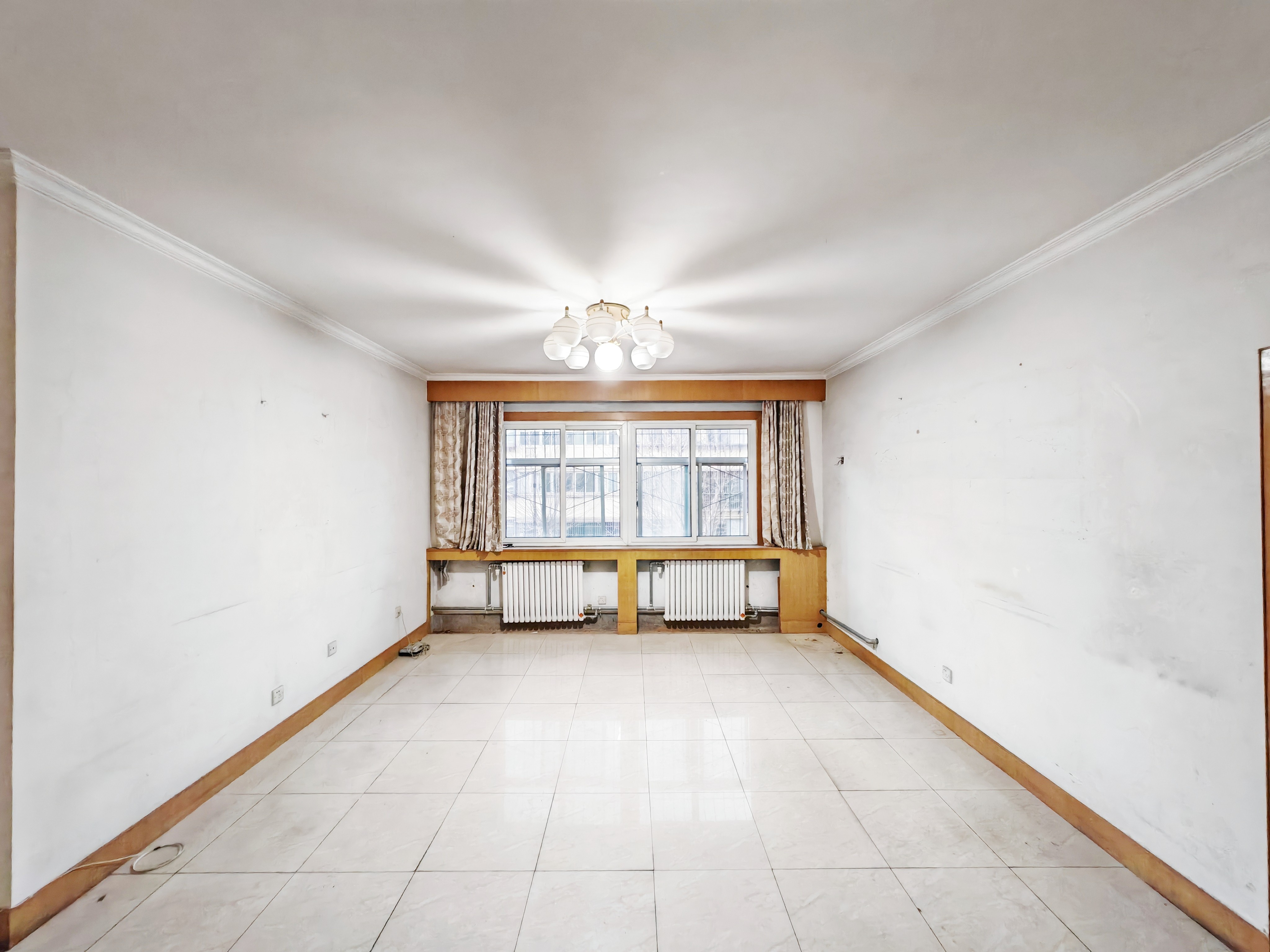  闵子骞路18号院  南北