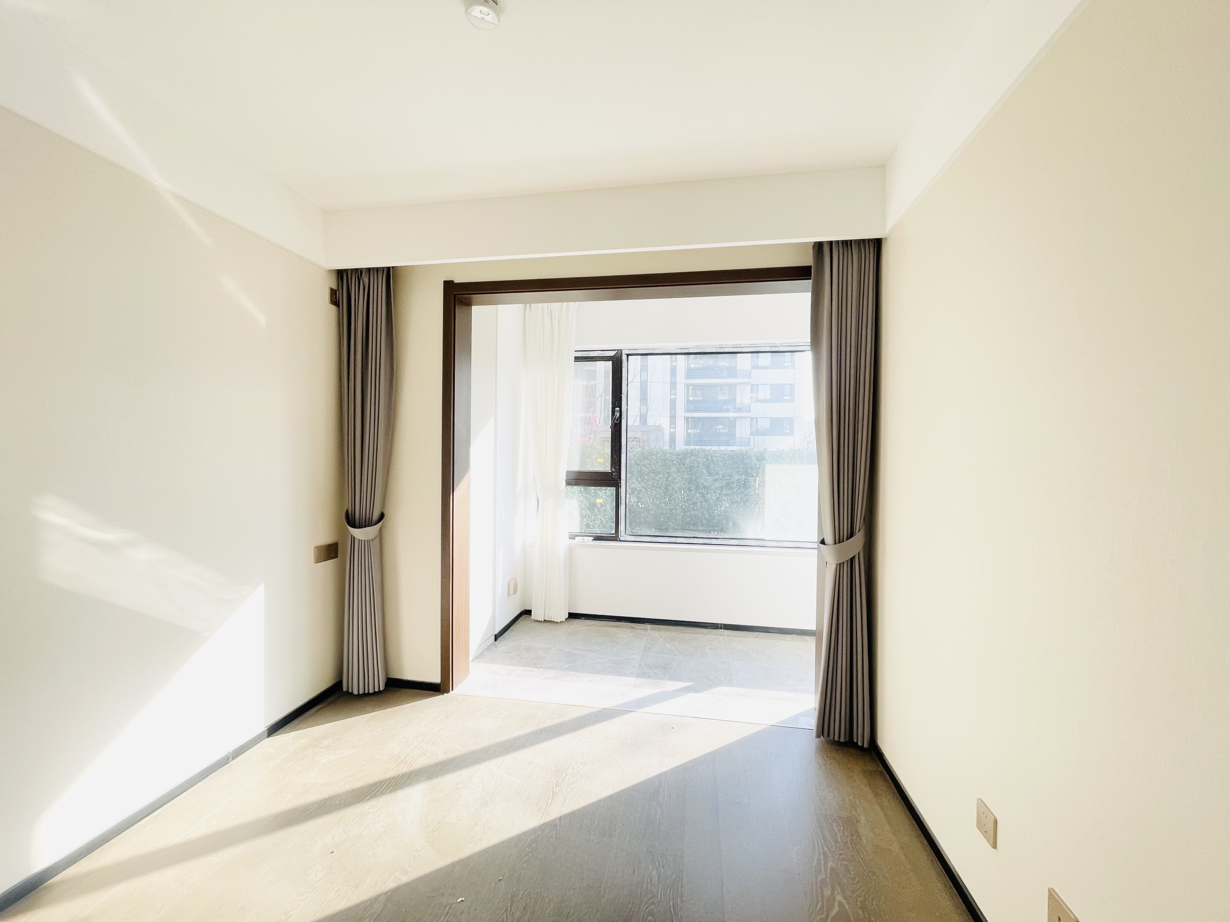 雪山万科城云湾园