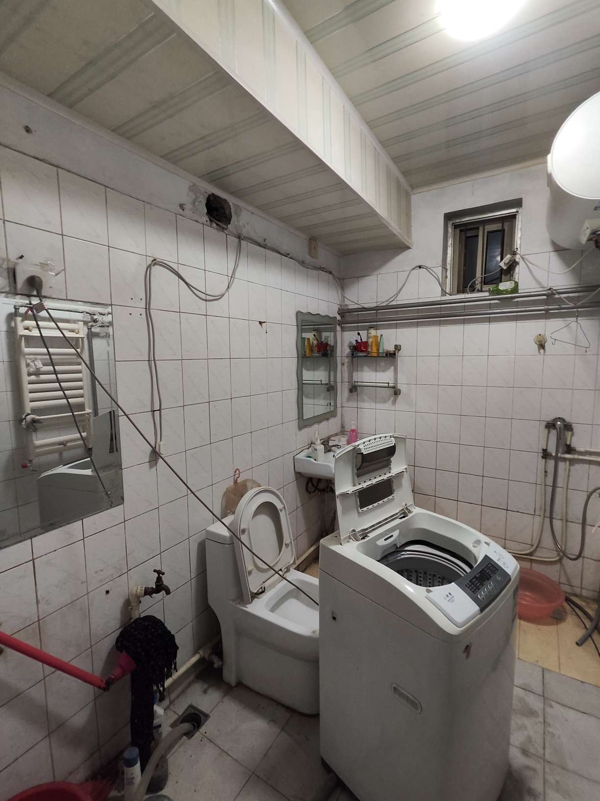 洪家楼西路82号