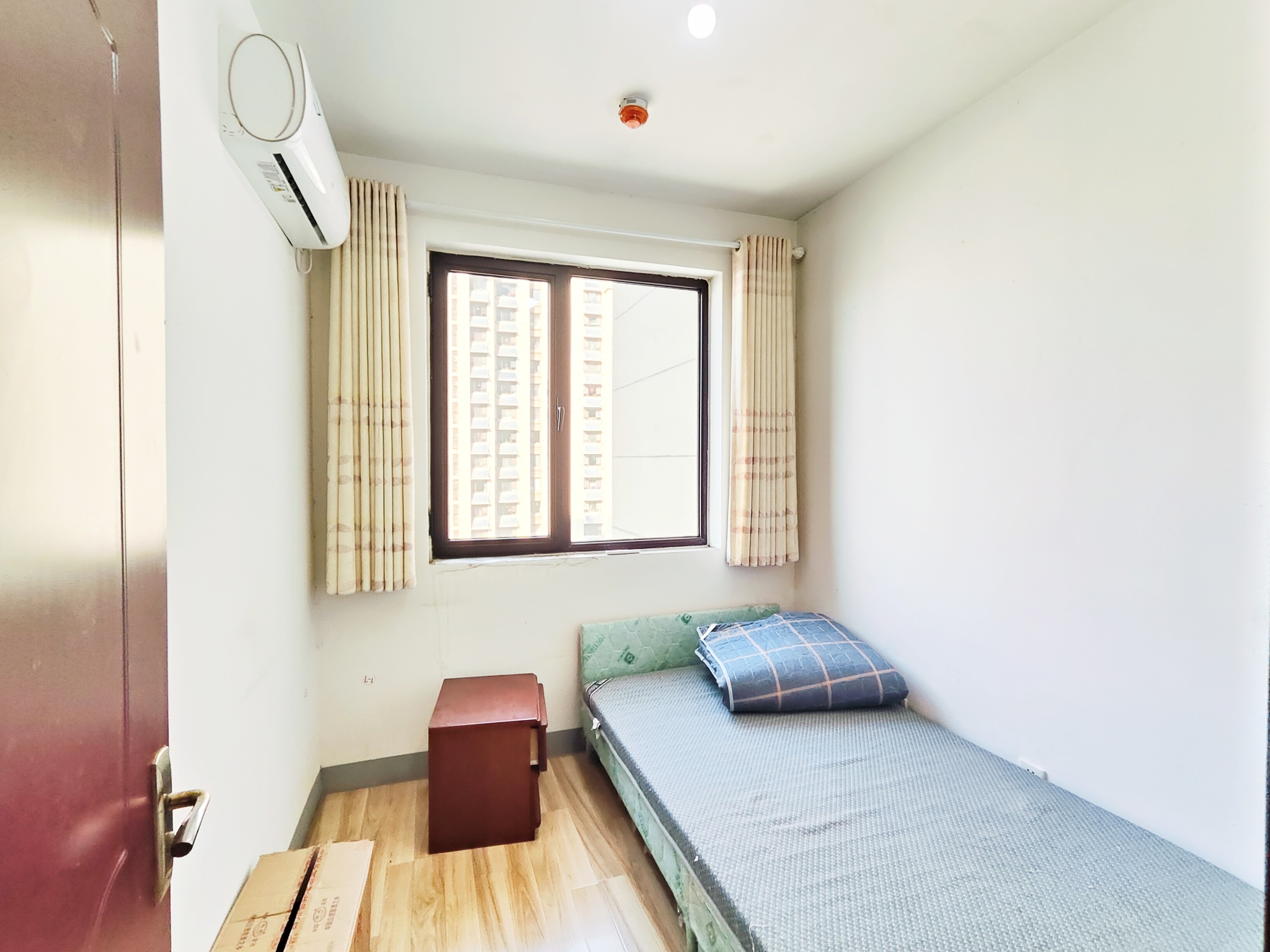 海尔云世界滟澜公馆花园