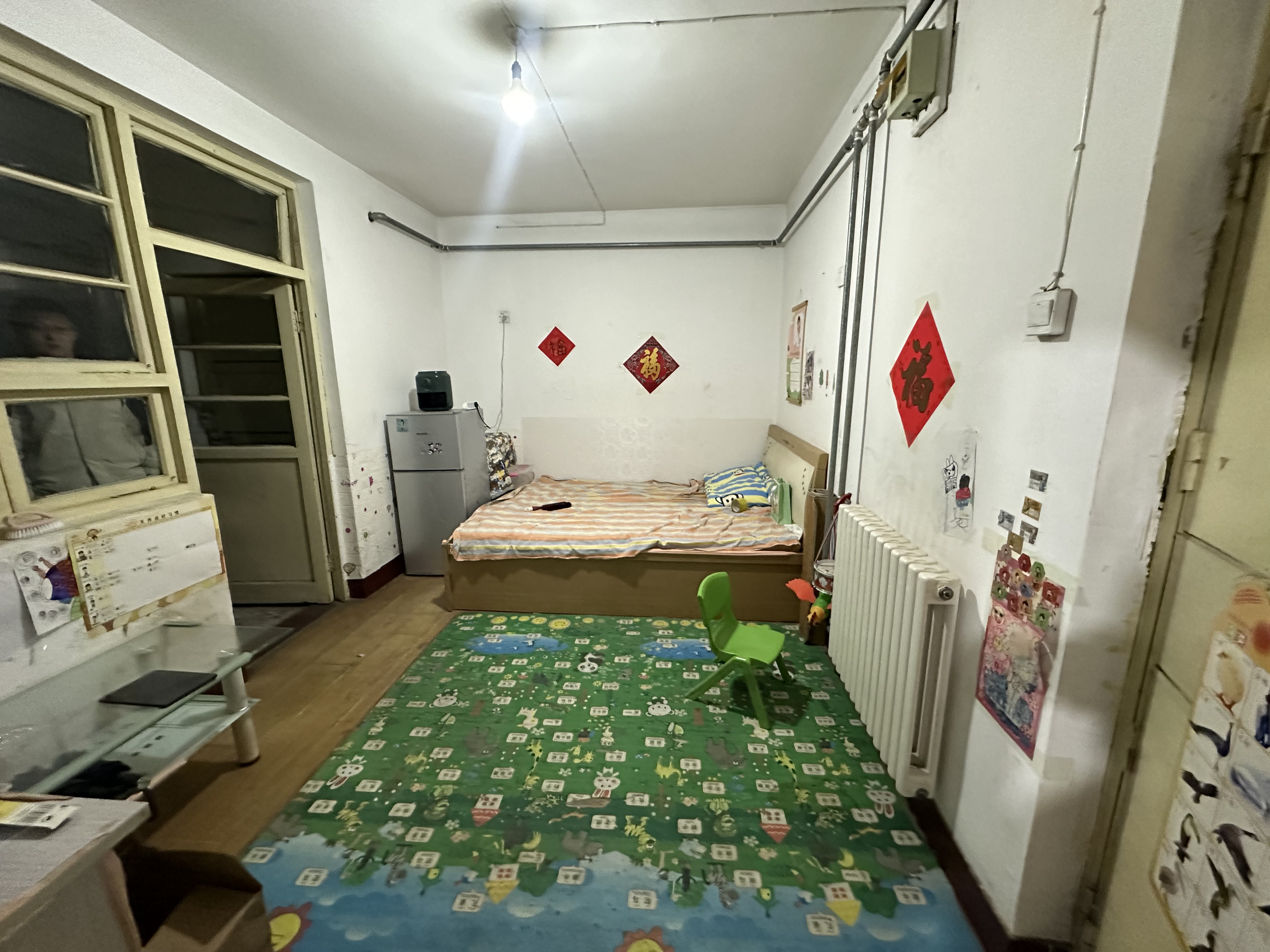 
							老屯铁路小区