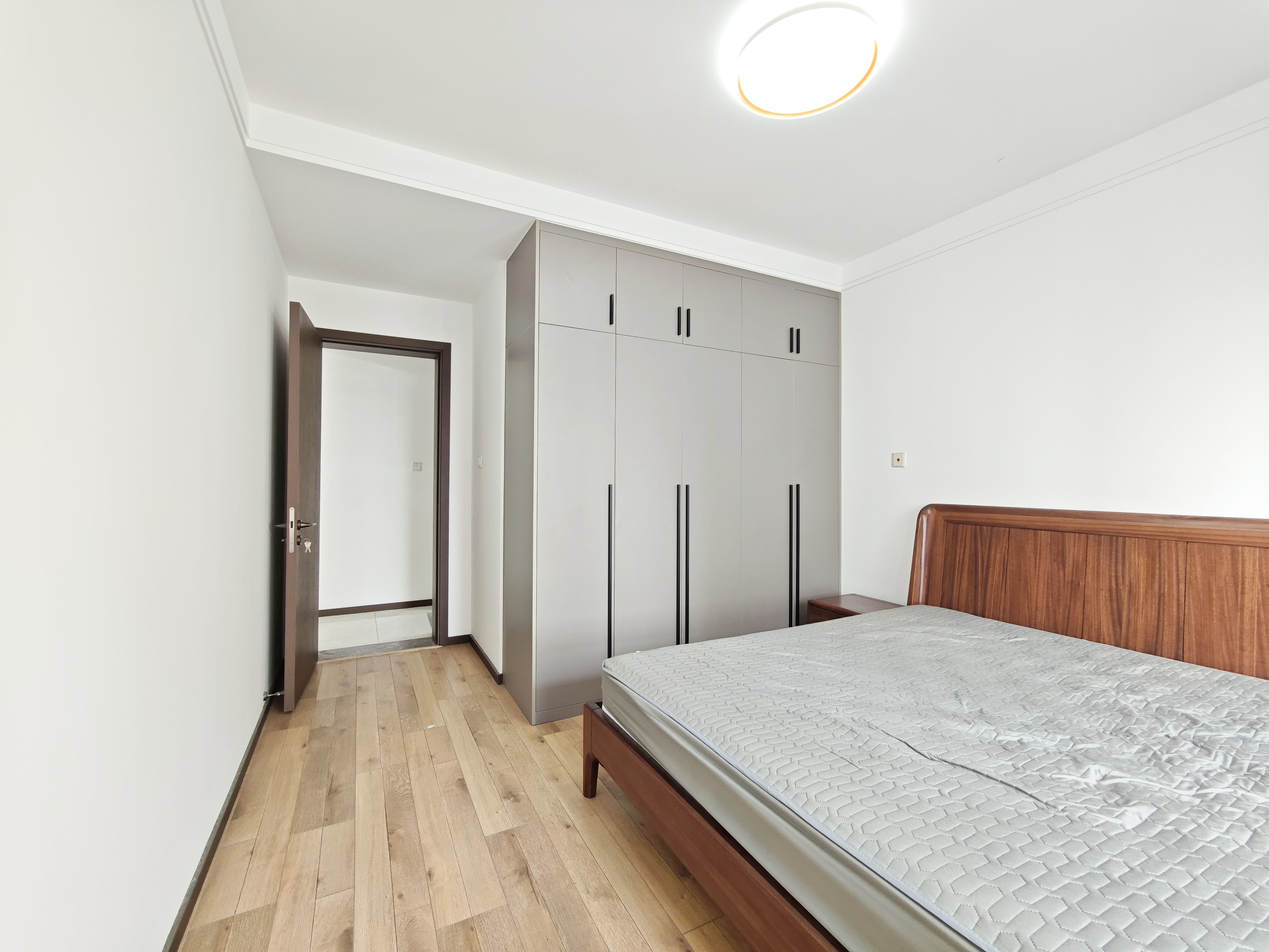 绿地新里香榭丽公馆