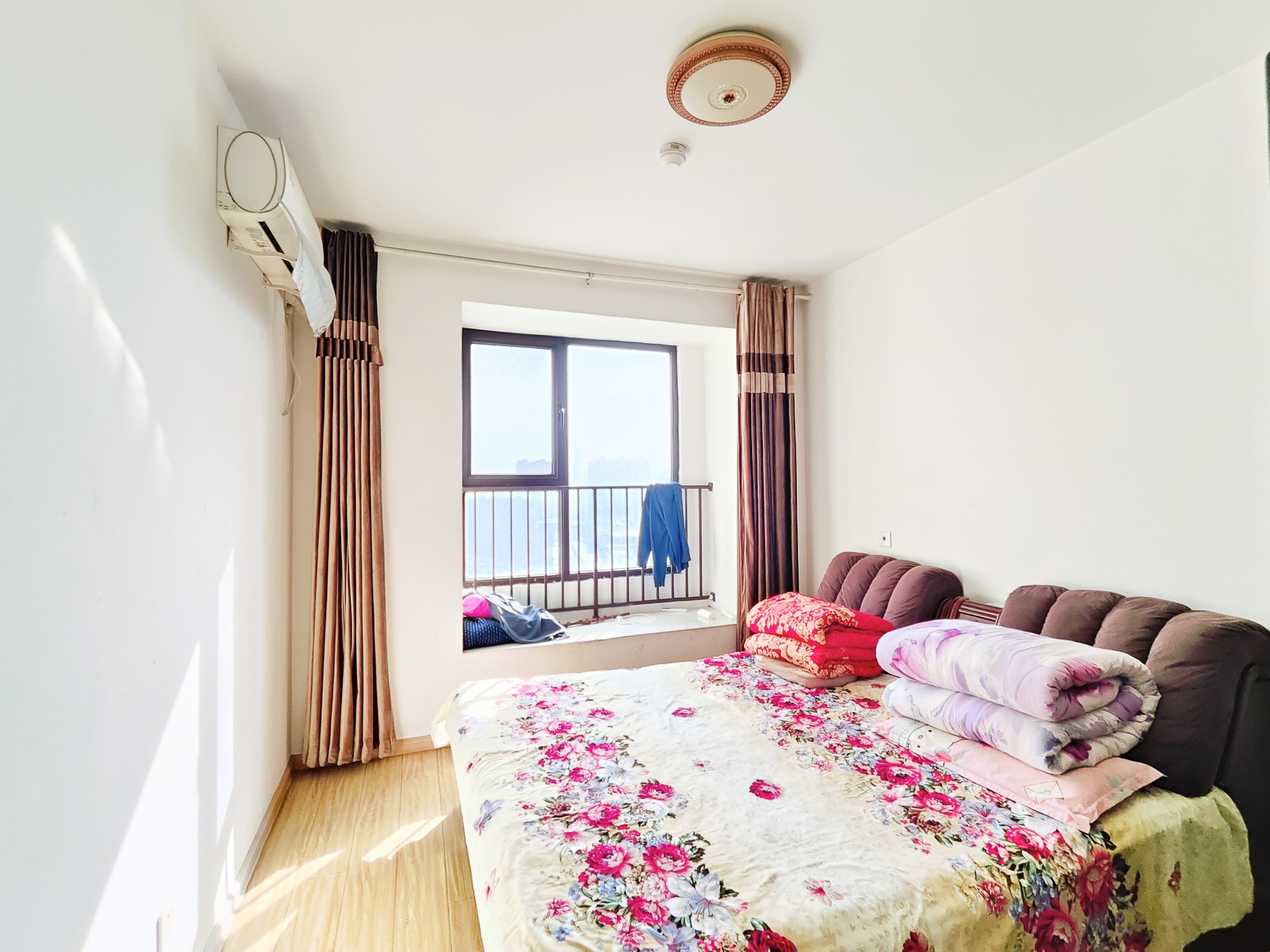 海尔云世界滟澜公馆花园