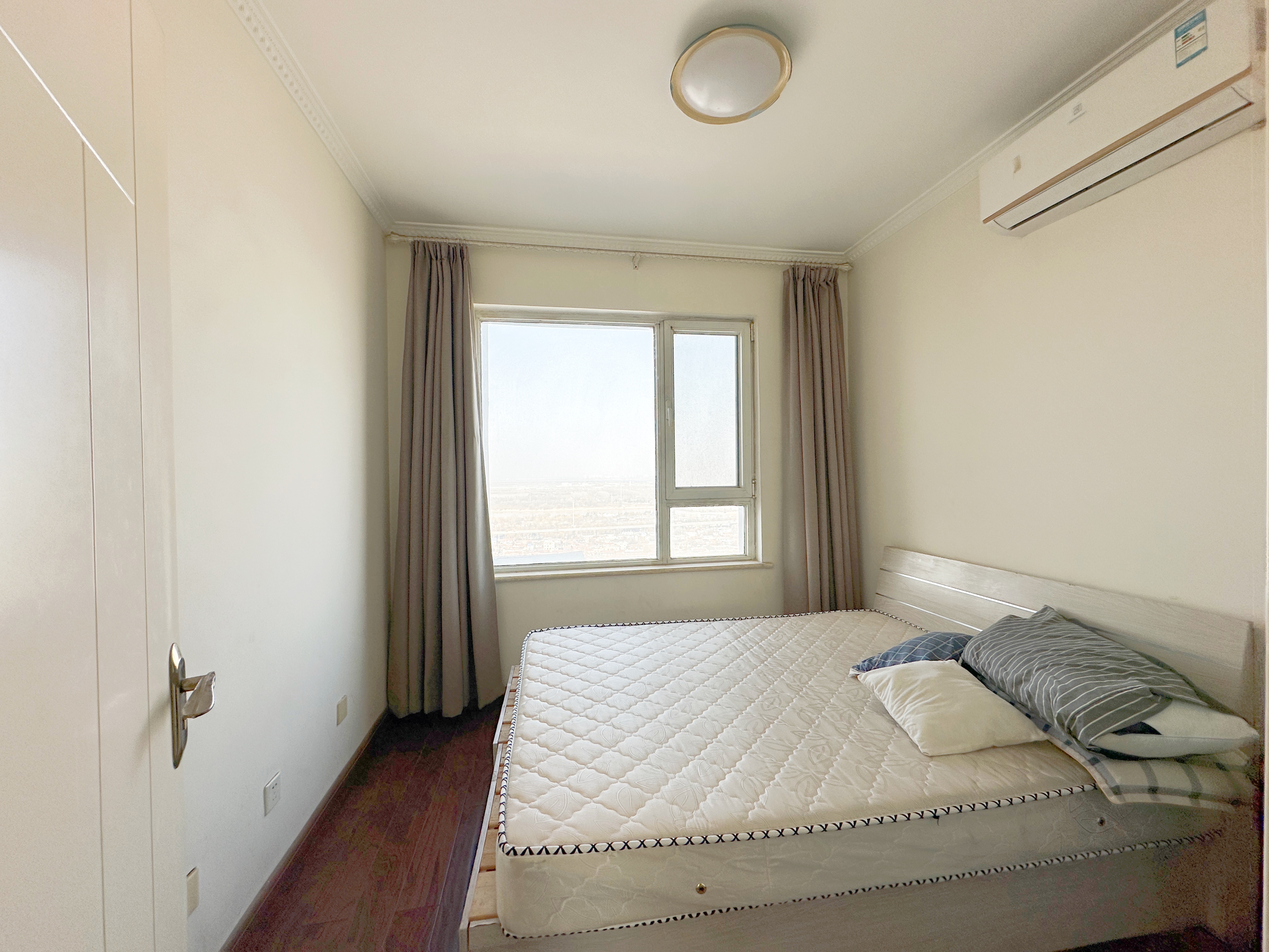 绿地新里梵尔赛公馆