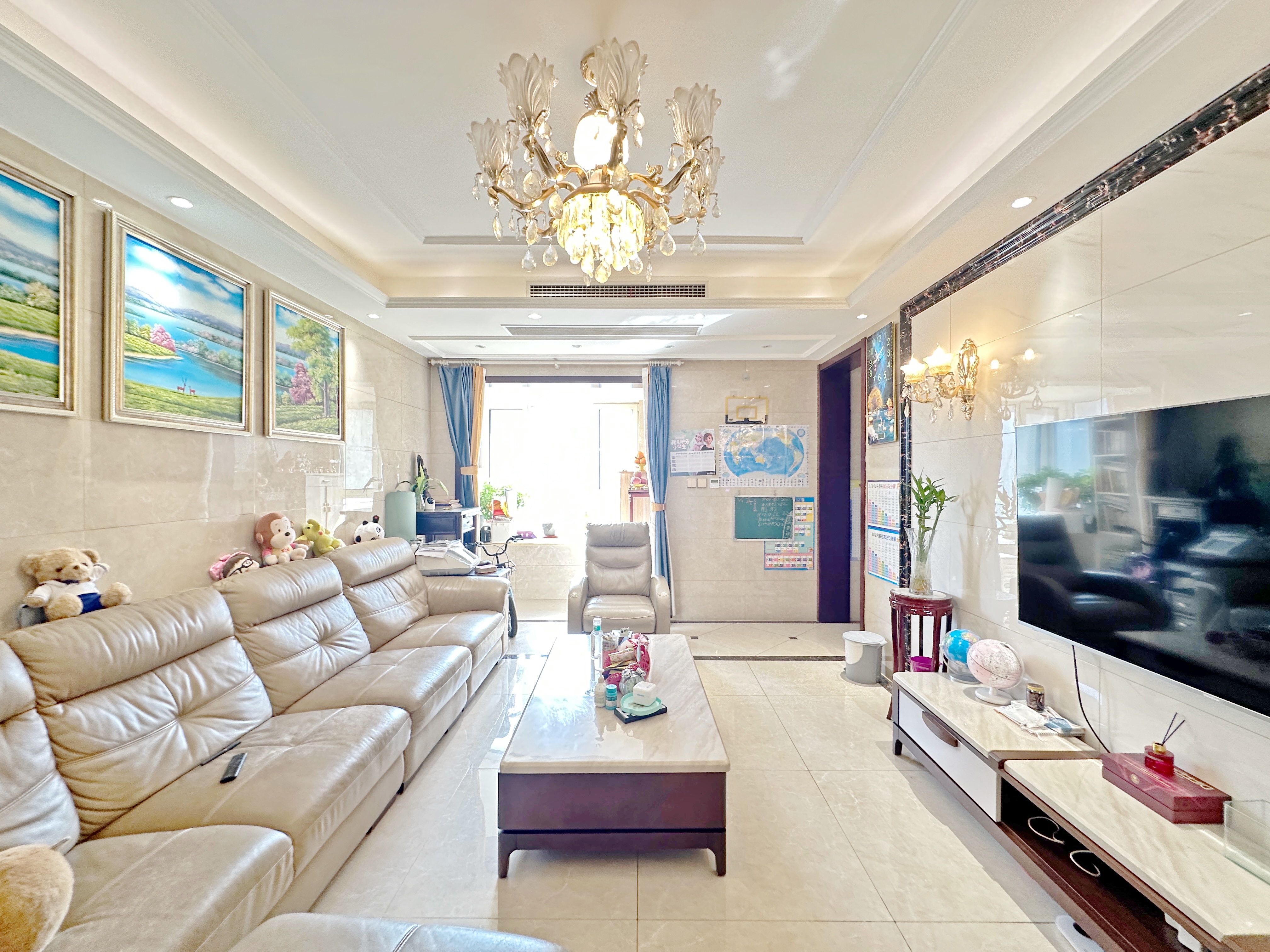 绿地新里卢浮公馆