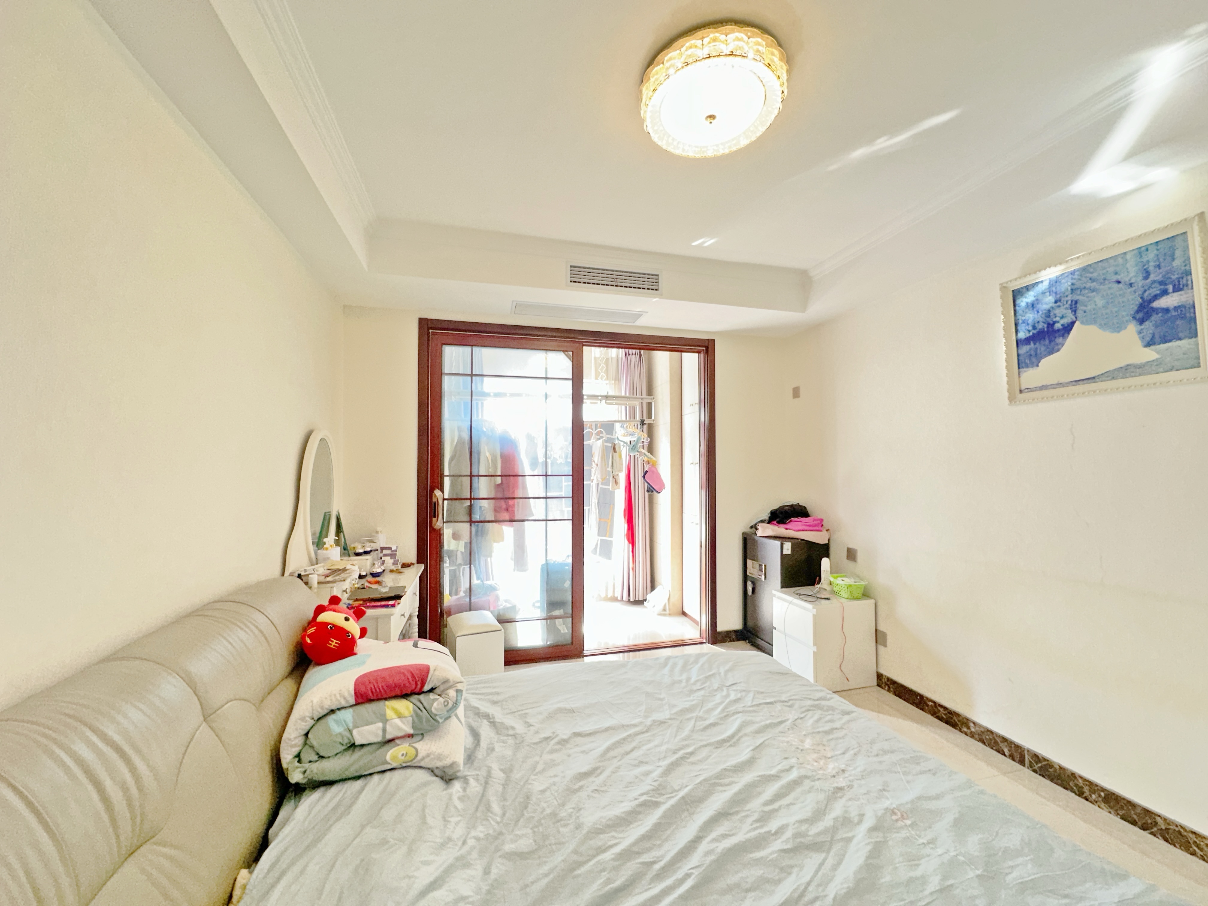 绿地新里卢浮公馆