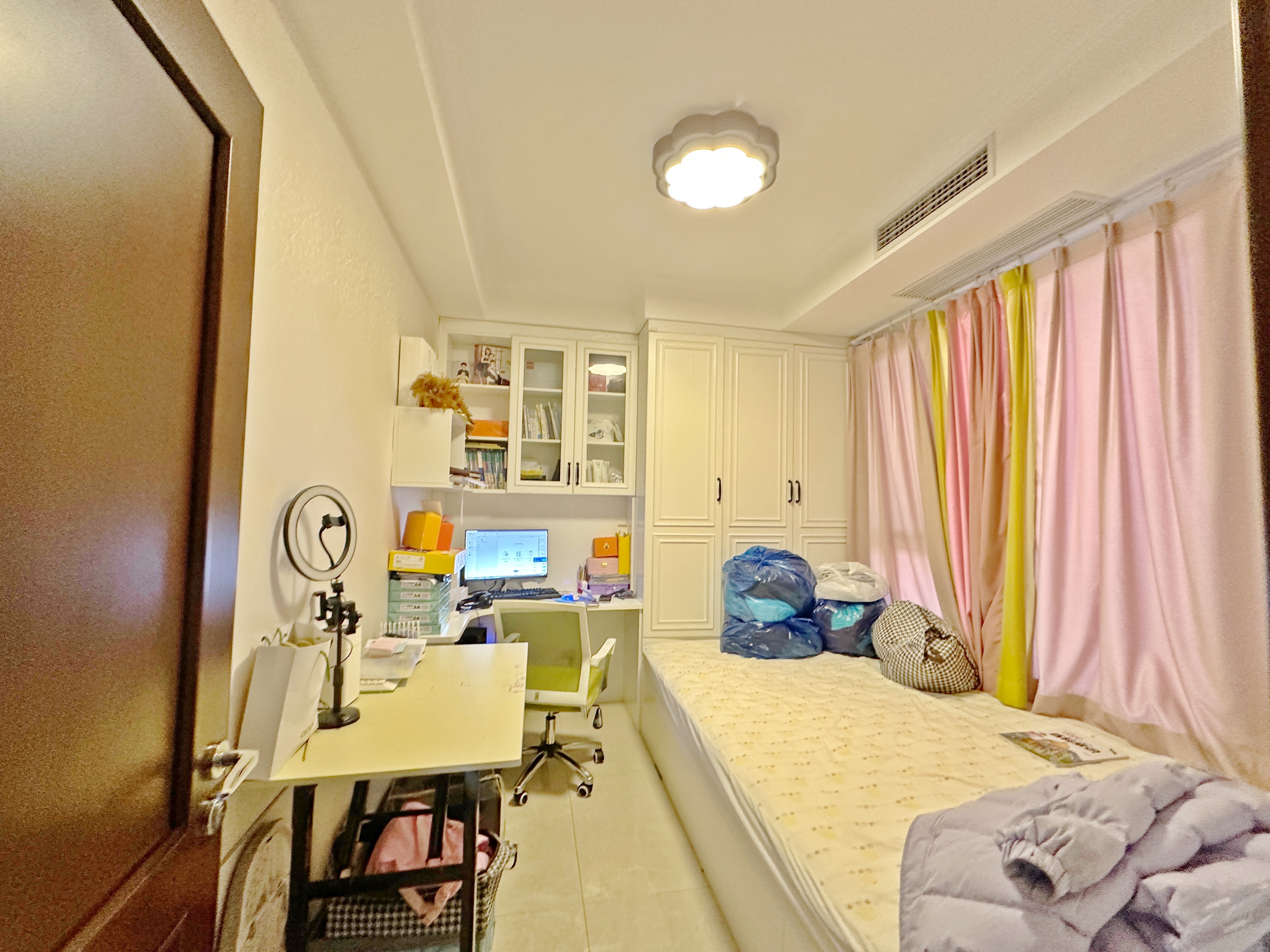 绿地新里卢浮公馆