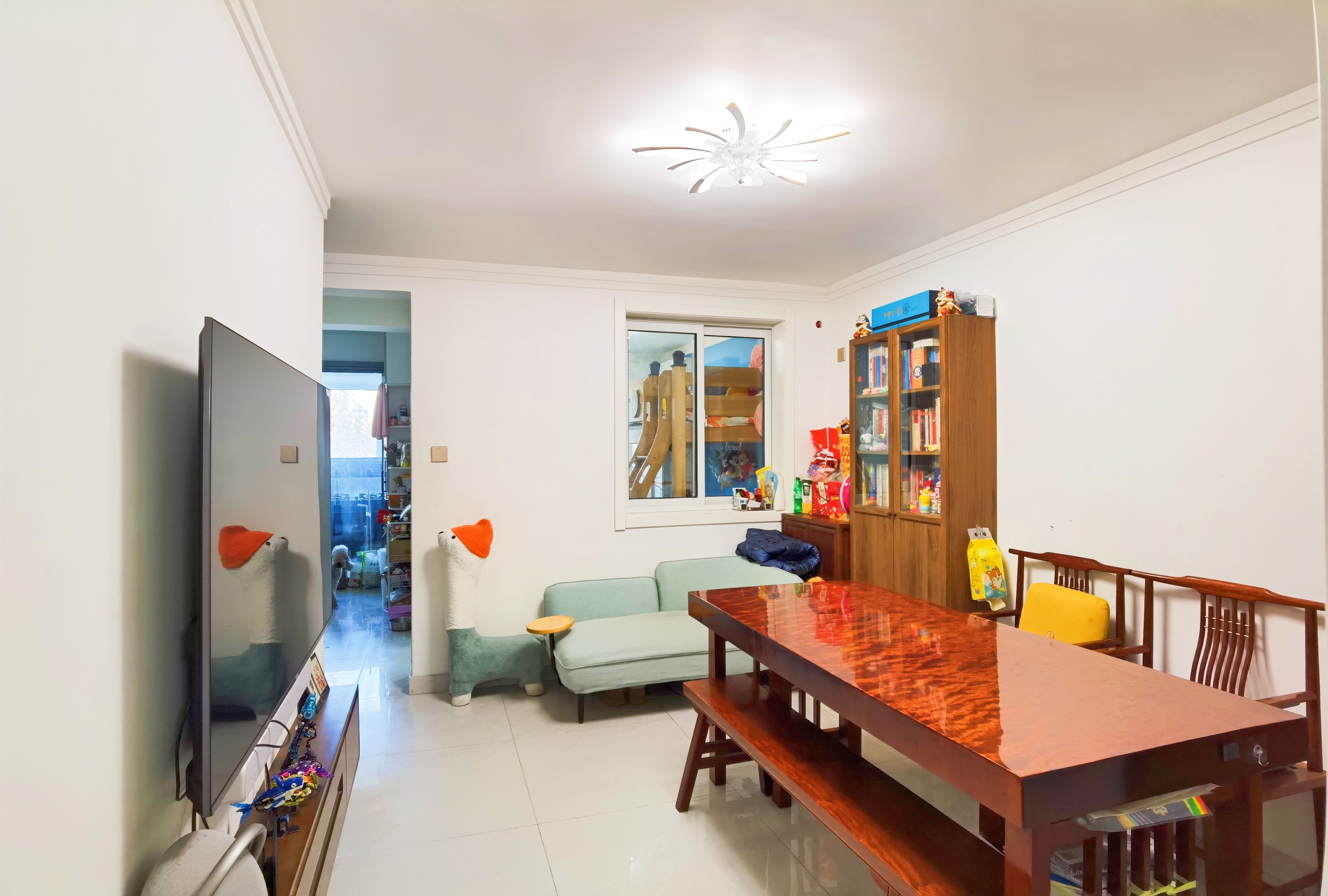  纬三路94-1号 南北