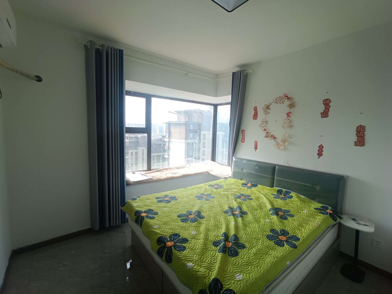 保利和唐悦色