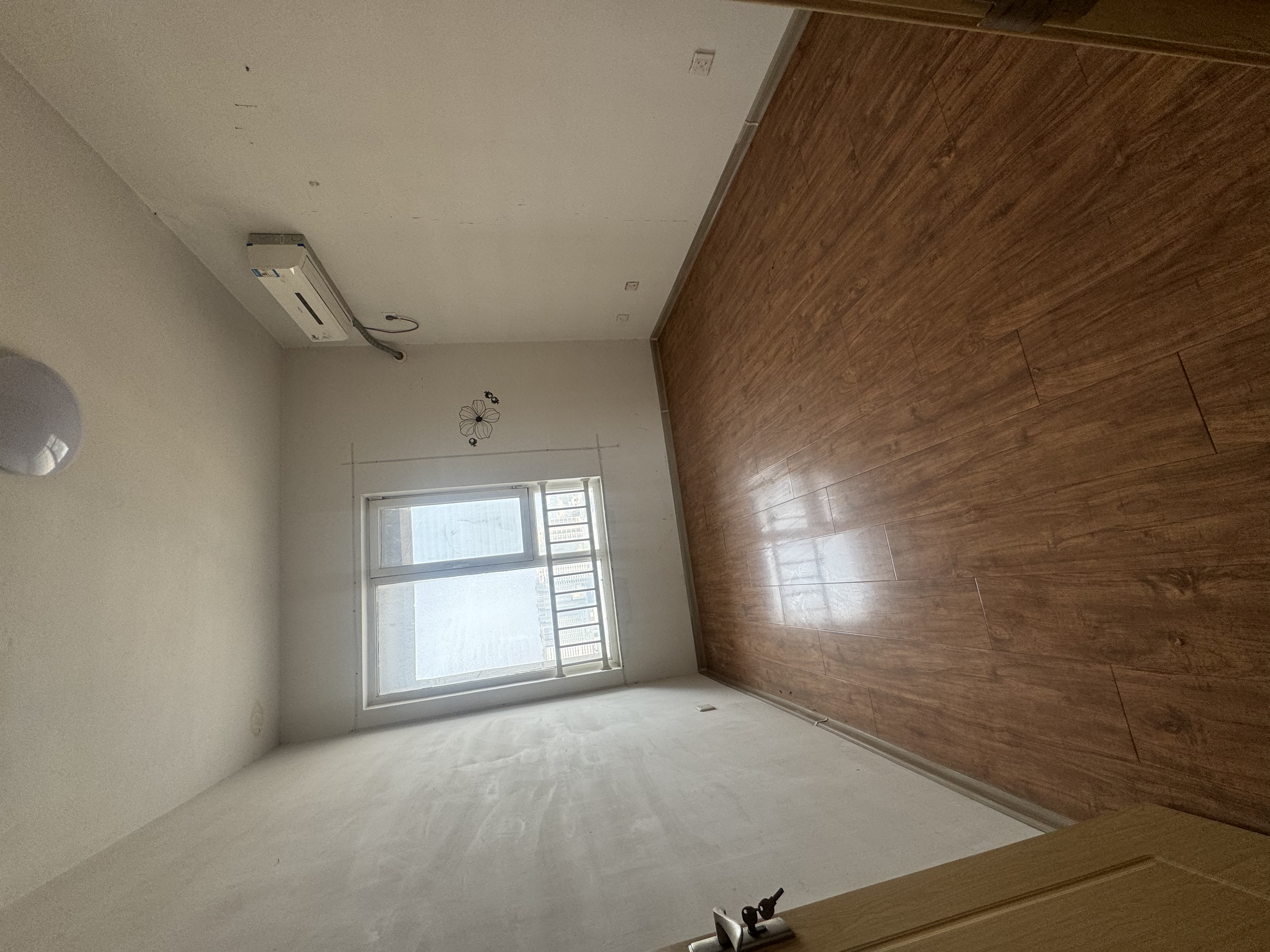 绿地新里卢浮公馆