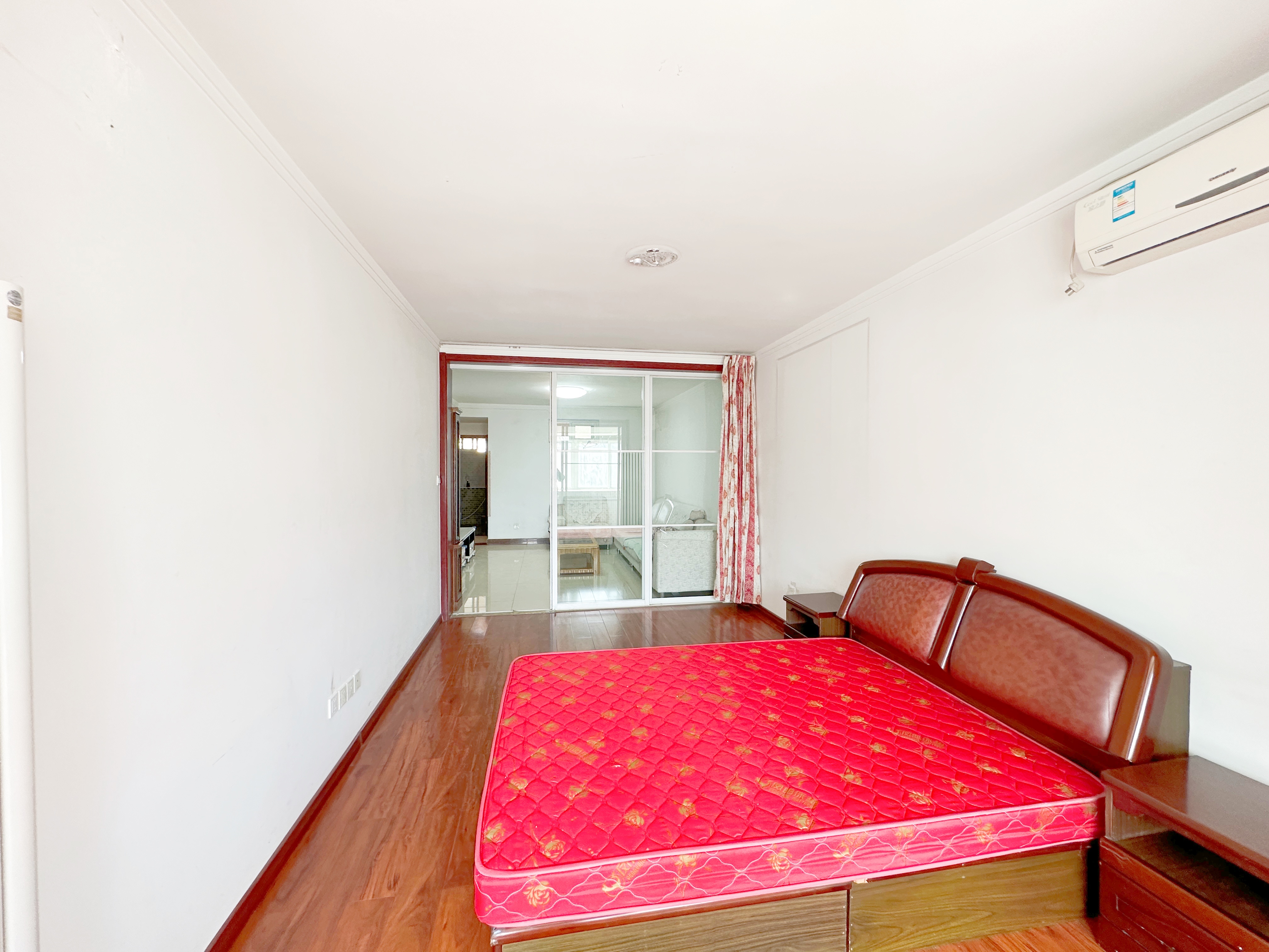 南北丹凤街8号院