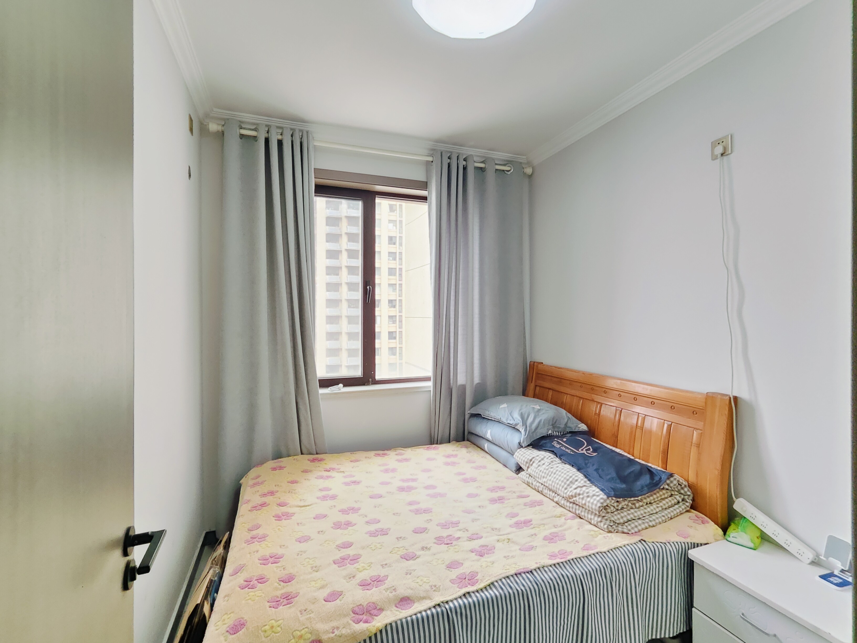 海尔云世界滟澜公馆花园