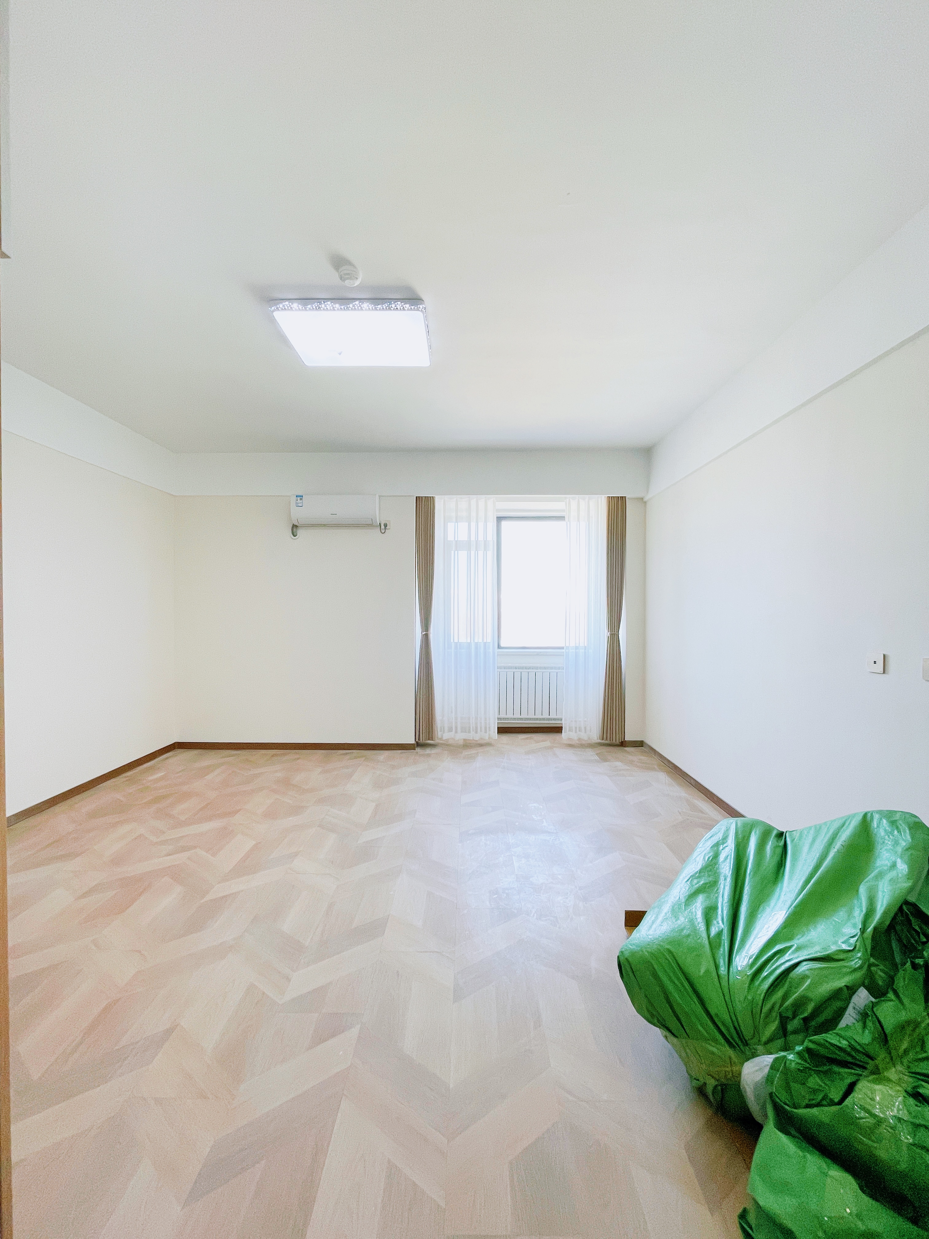 整租·绿地IFC中央公馆A5地块  南