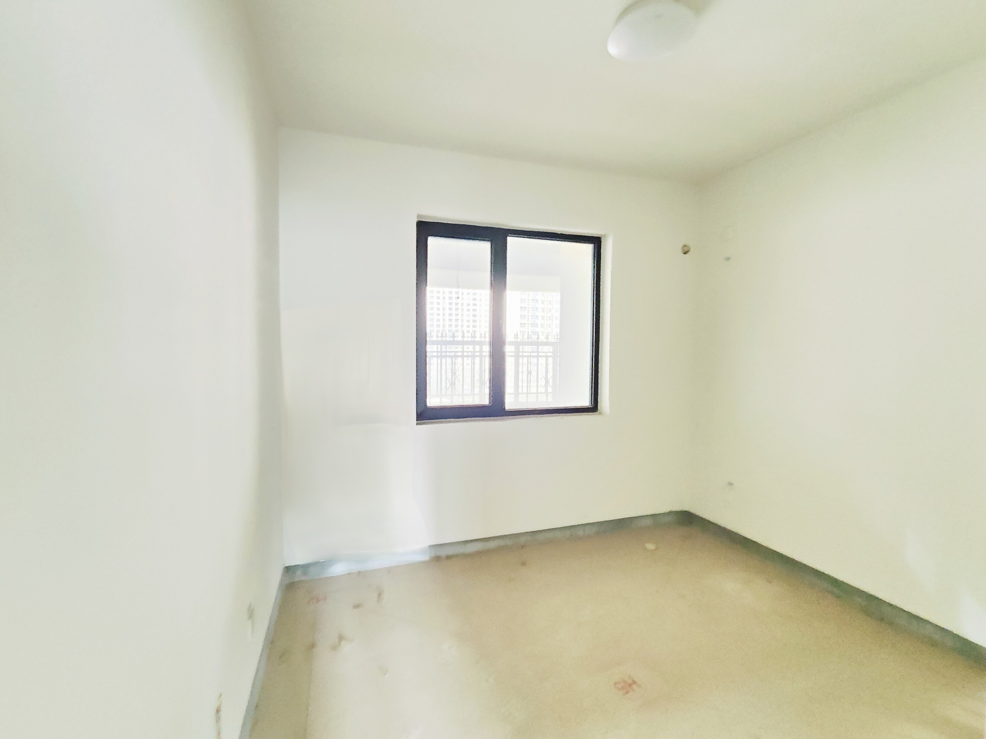 海尔云世界滟澜公馆花园