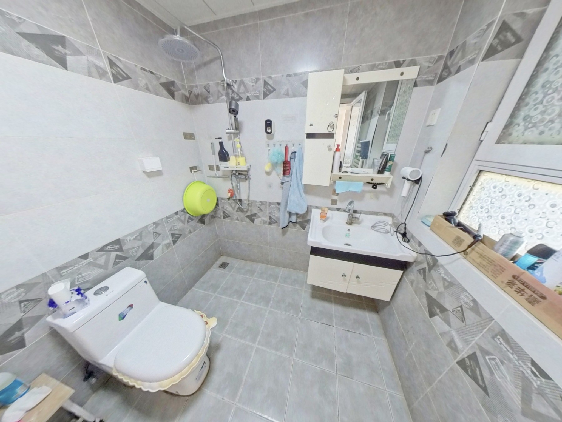 绿地新里香榭丽公馆