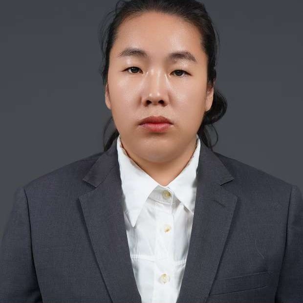 王育英