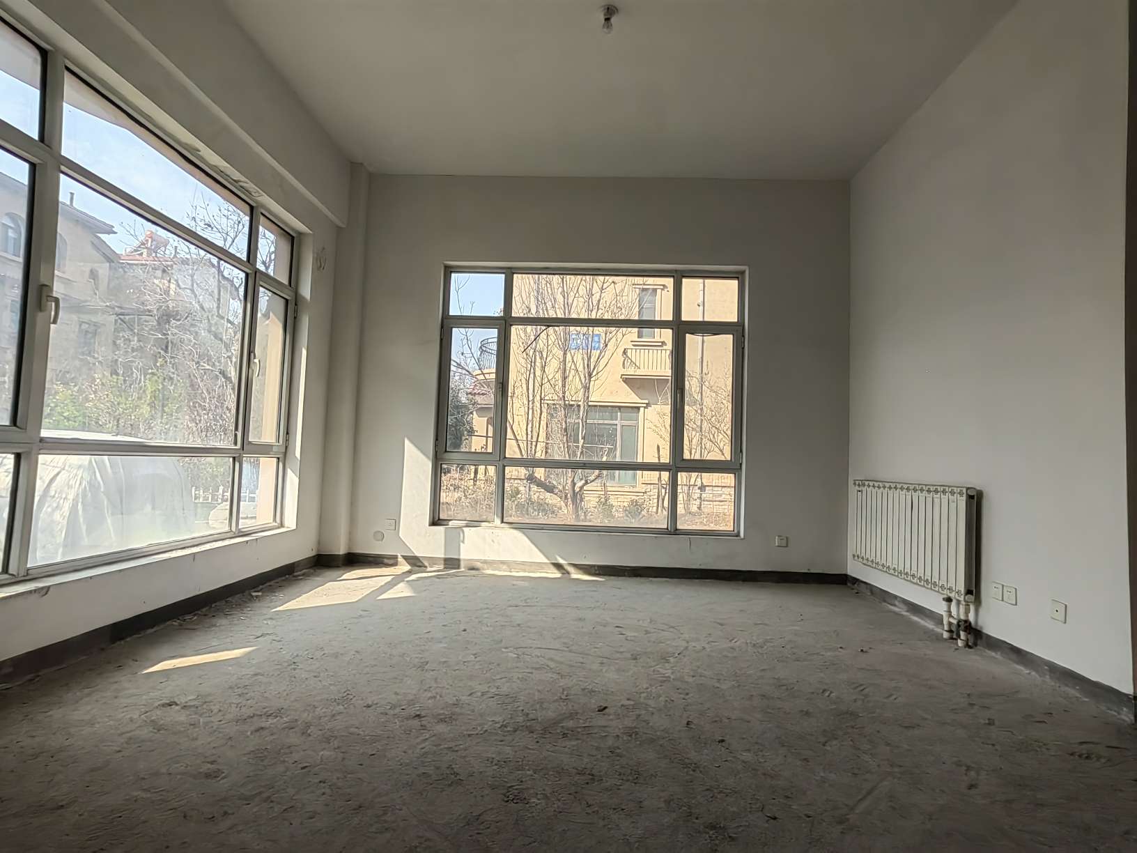  碧桂园凤凰城西区别墅 南北