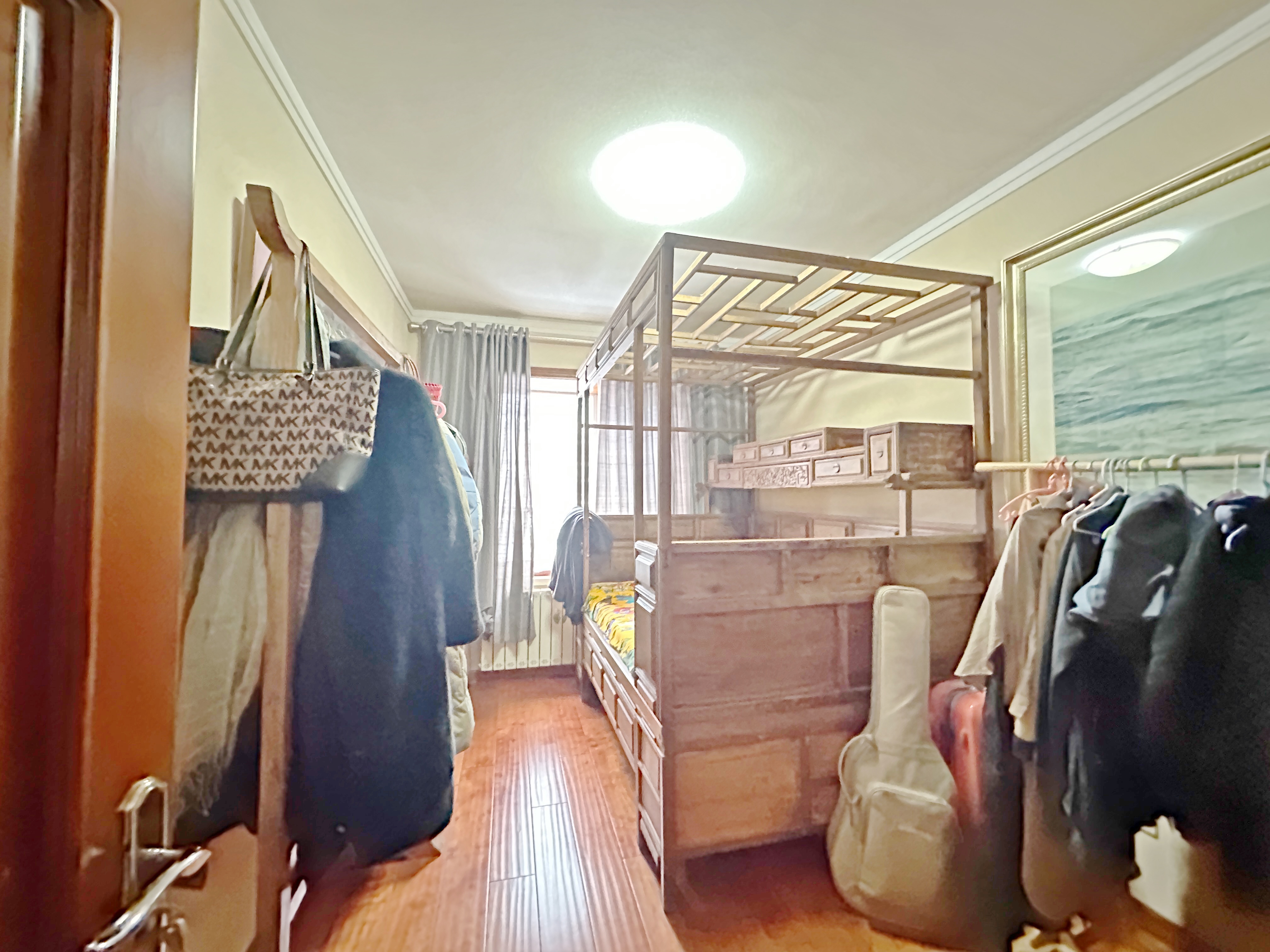 卧龙花园龙泰苑