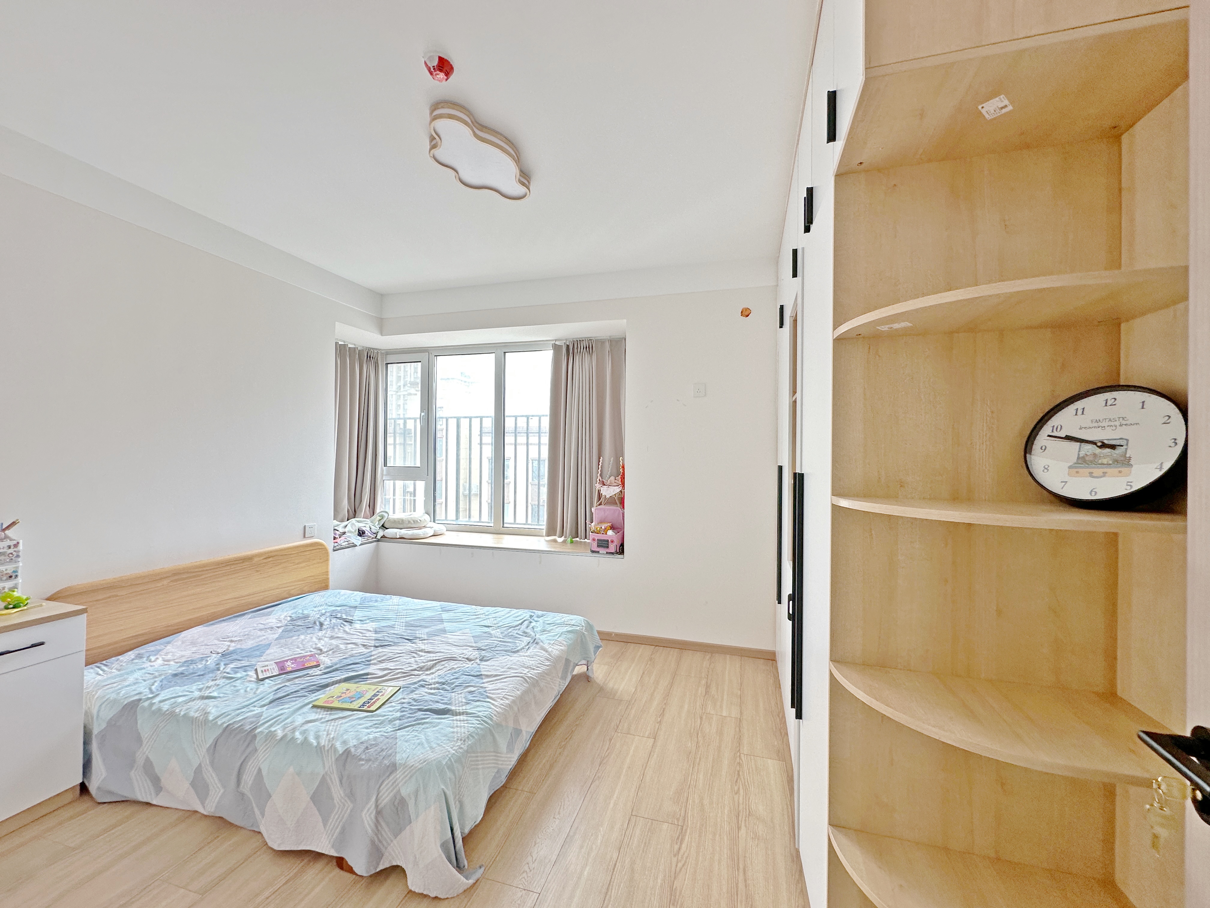 绿地国际城樱花明都